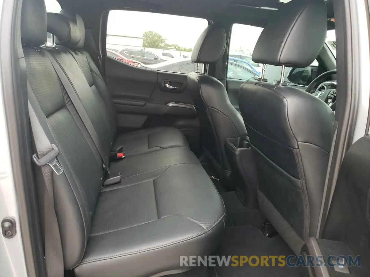 6 fotografías del automóvil dañado 3TMGZ5AN0MM397935 TOYOTA TACOMA 2021