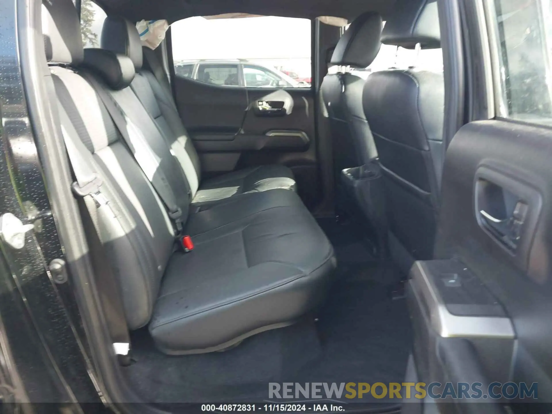 8 fotografías del automóvil dañado 3TMHZ5BN0MM113660 TOYOTA TACOMA 2021