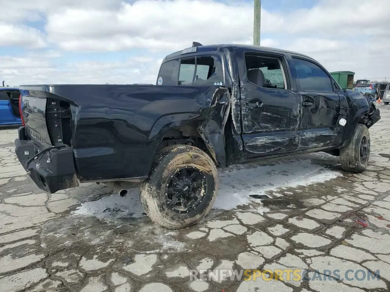 3 fotografías del automóvil dañado 3TYAX5GN0MT022828 TOYOTA TACOMA 2021