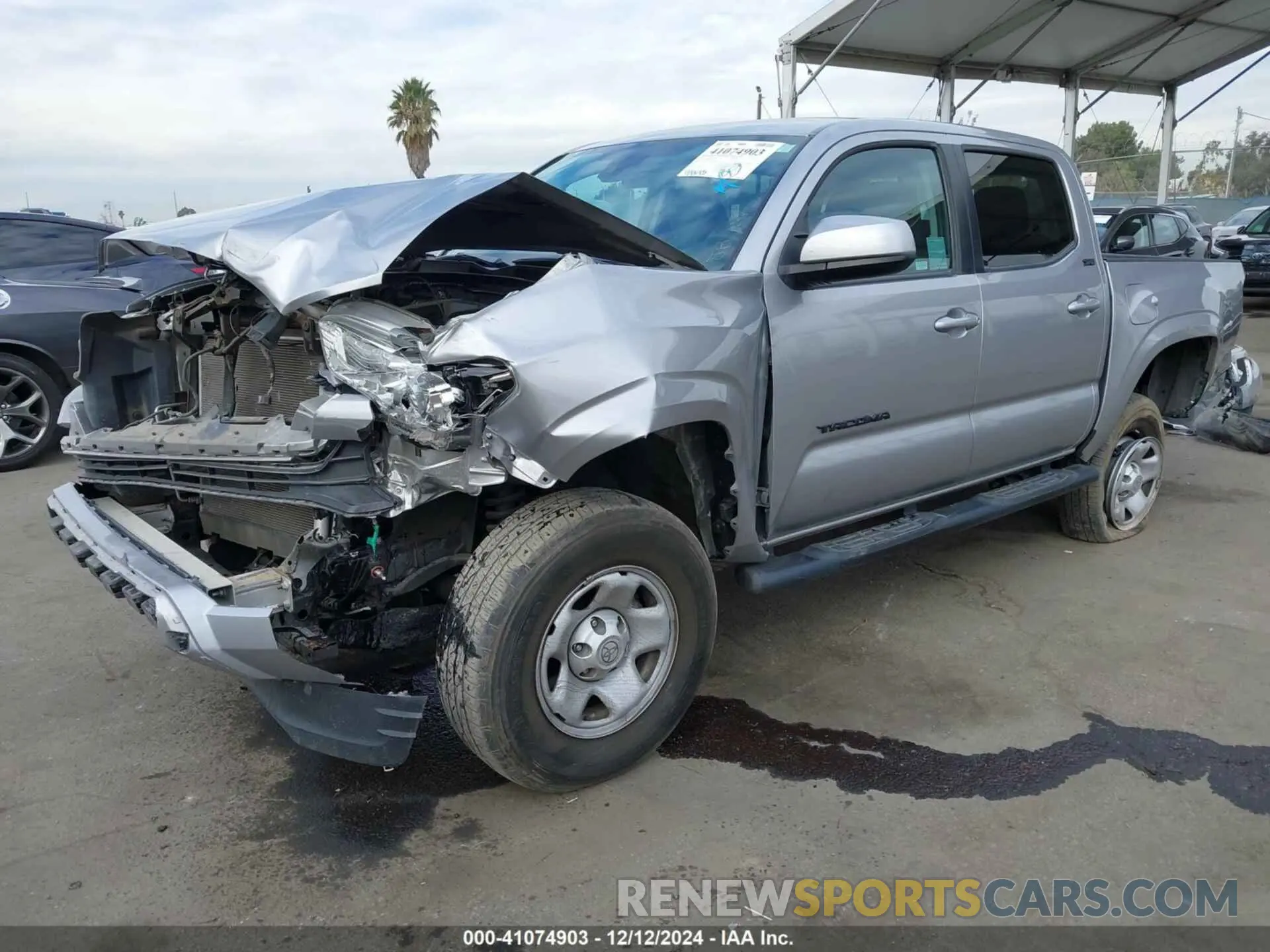 2 fotografías del automóvil dañado 3TYAX5GN1MT019873 TOYOTA TACOMA 2021