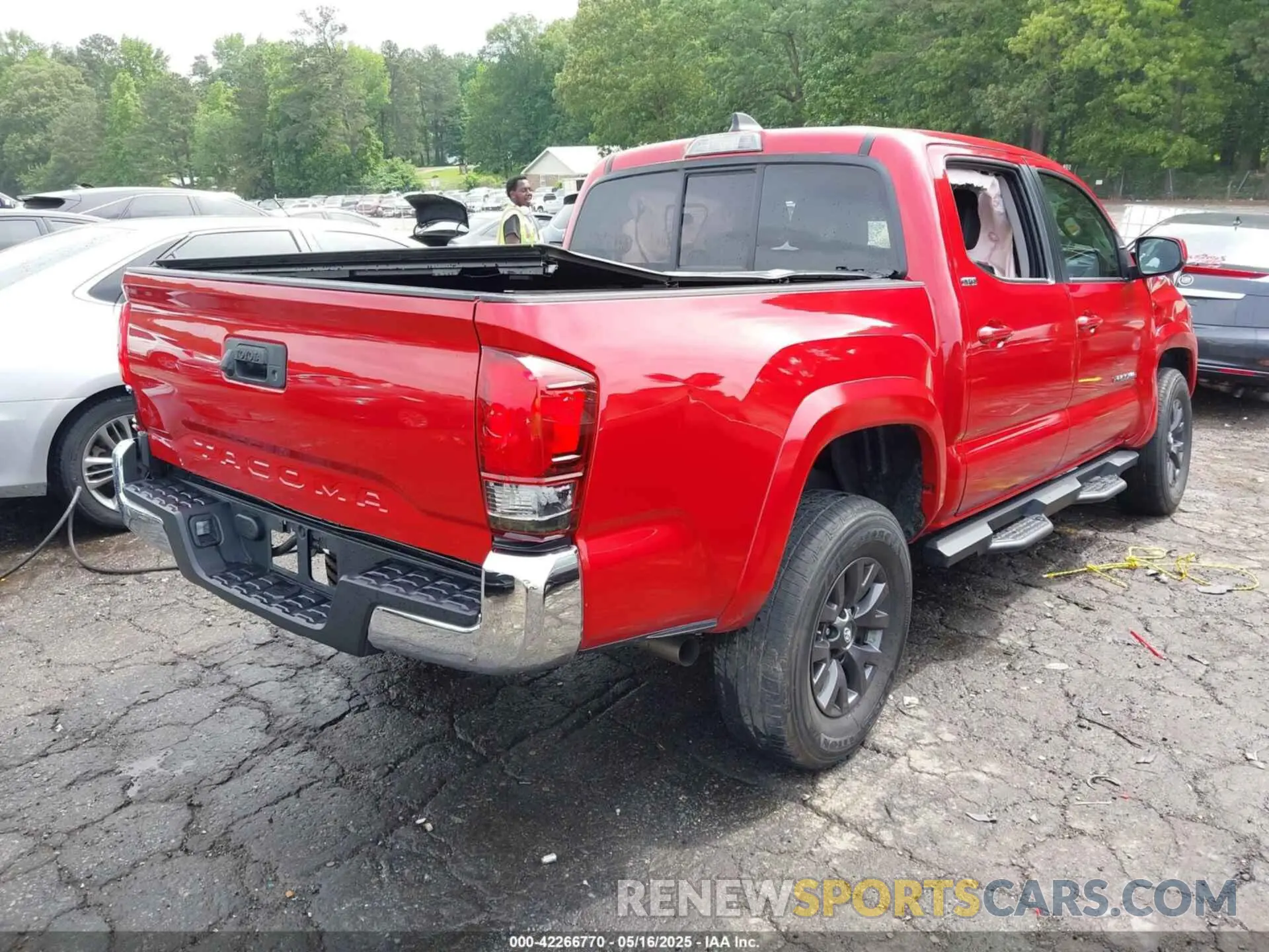4 fotografías del automóvil dañado 3TYAX5GN1MT030226 TOYOTA TACOMA 2021