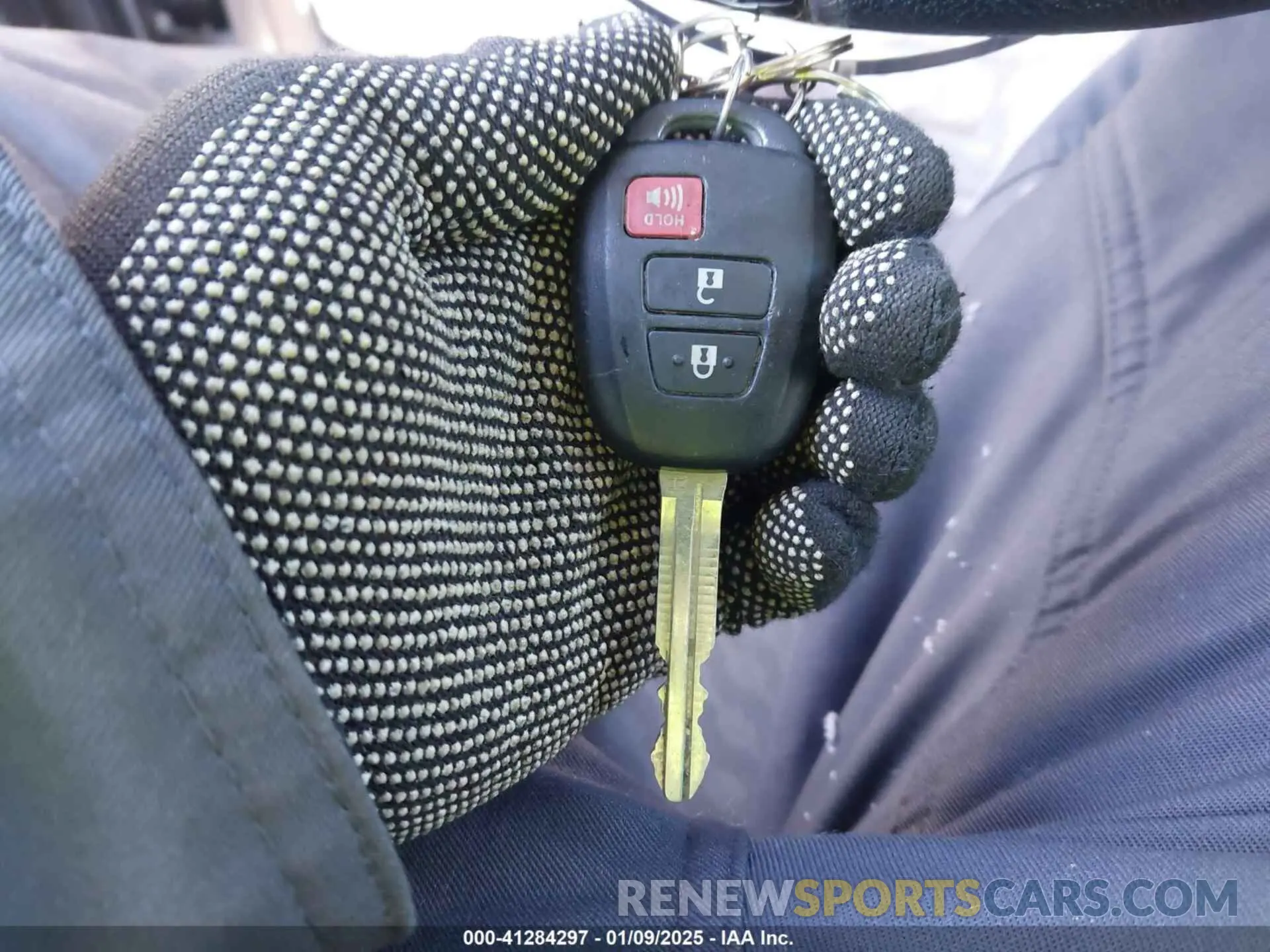 11 fotografías del automóvil dañado 3TYAX5GN2MT021535 TOYOTA TACOMA 2021
