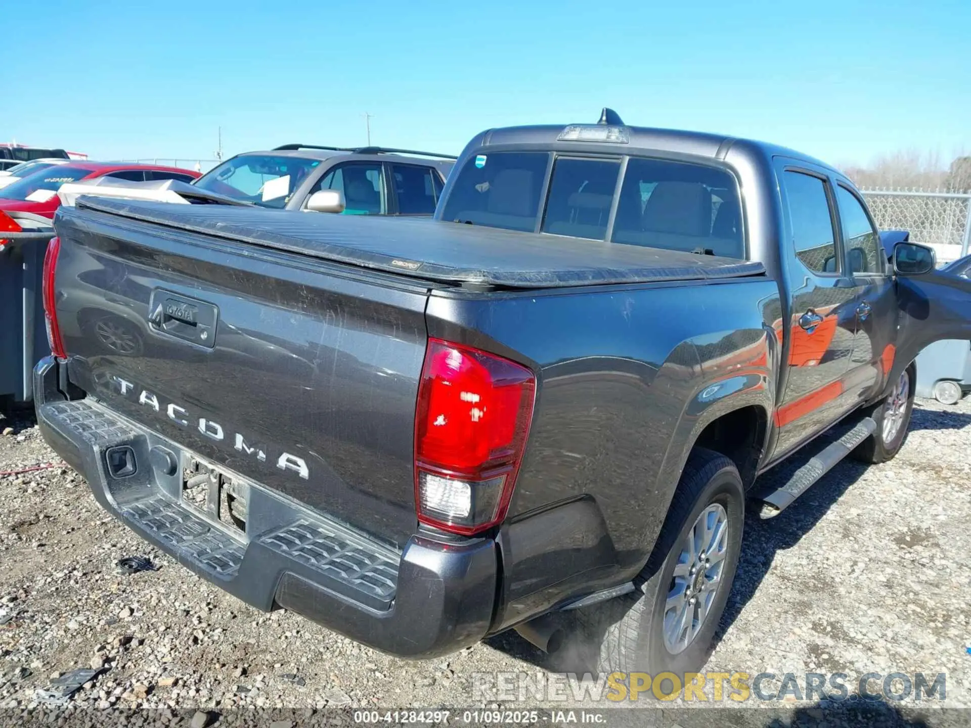 4 fotografías del automóvil dañado 3TYAX5GN2MT021535 TOYOTA TACOMA 2021