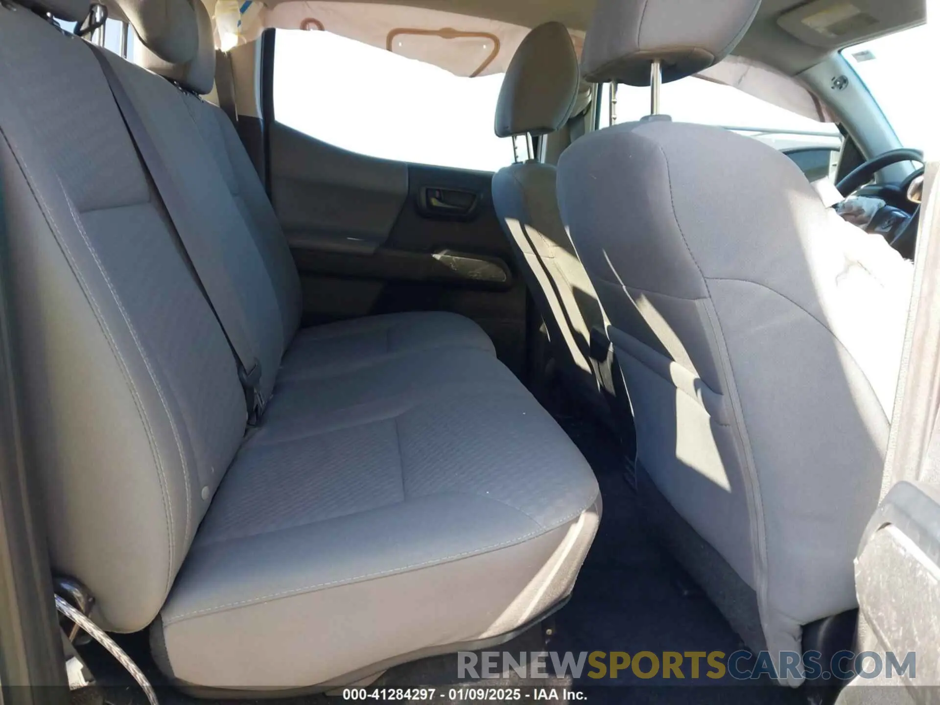 8 fotografías del automóvil dañado 3TYAX5GN2MT021535 TOYOTA TACOMA 2021