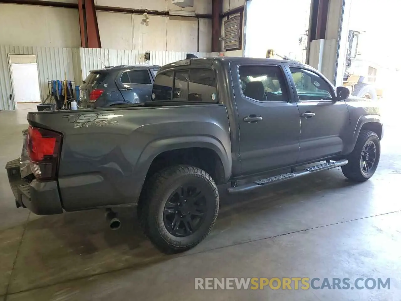 3 fotografías del automóvil dañado 3TYAX5GN3MT023892 TOYOTA TACOMA 2021