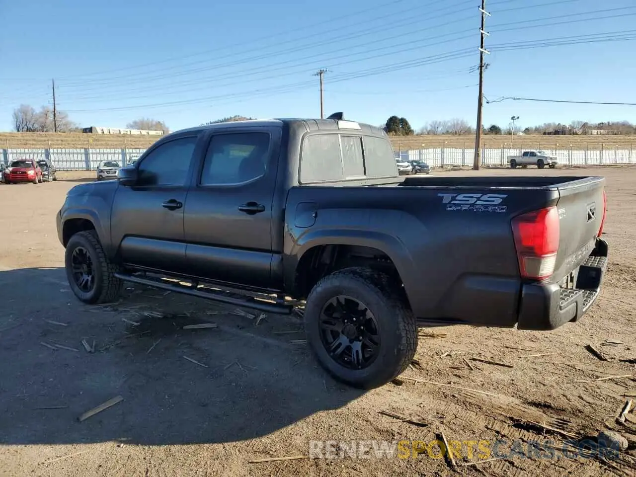 2 fotografías del automóvil dañado 3TYAX5GN3MT026095 TOYOTA TACOMA 2021
