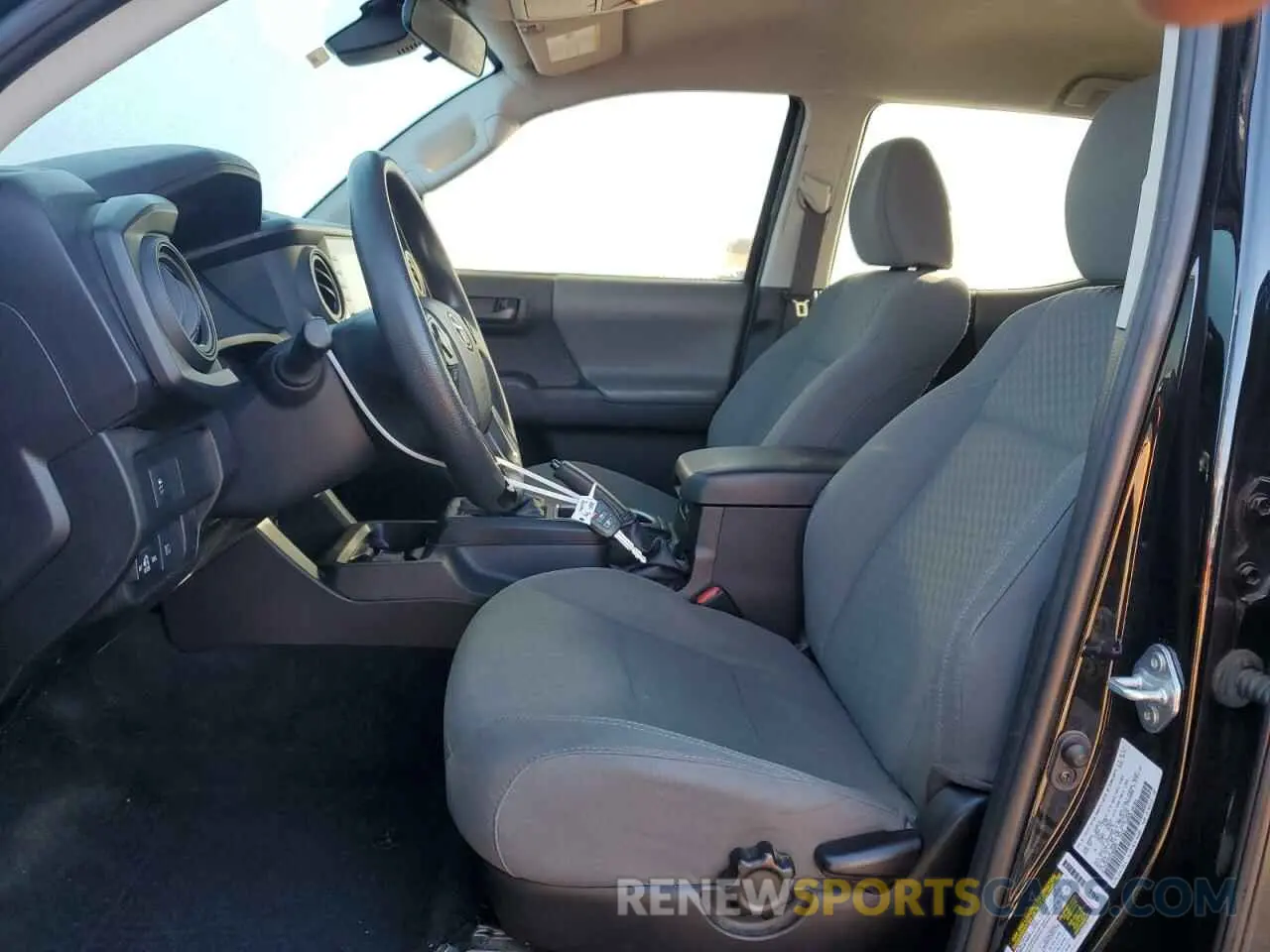 7 fotografías del automóvil dañado 3TYAX5GN3MT026095 TOYOTA TACOMA 2021