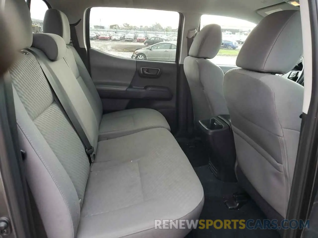 10 fotografías del automóvil dañado 3TYAX5GN5MT017933 TOYOTA TACOMA 2021