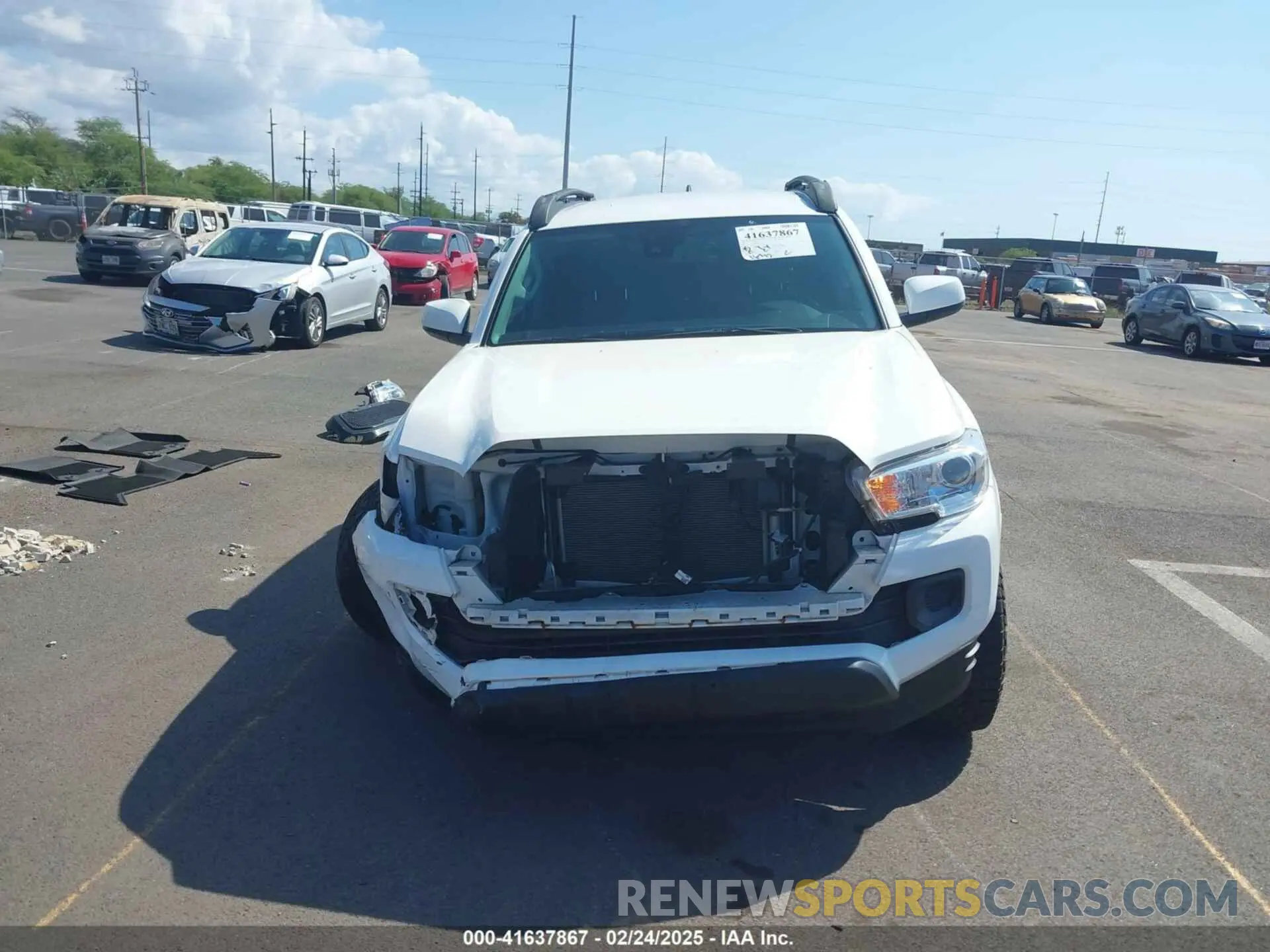 13 fotografías del automóvil dañado 3TYAX5GN6MT032845 TOYOTA TACOMA 2021