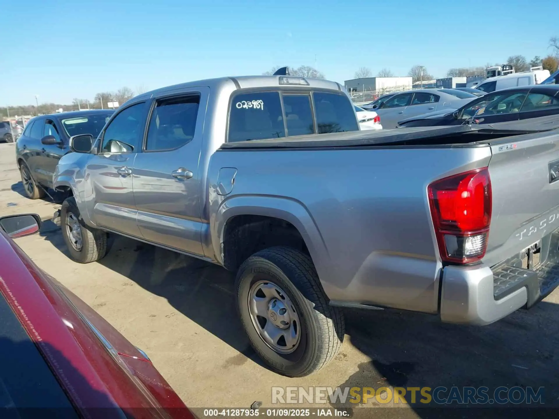 14 fotografías del automóvil dañado 3TYAX5GN7MT023989 TOYOTA TACOMA 2021