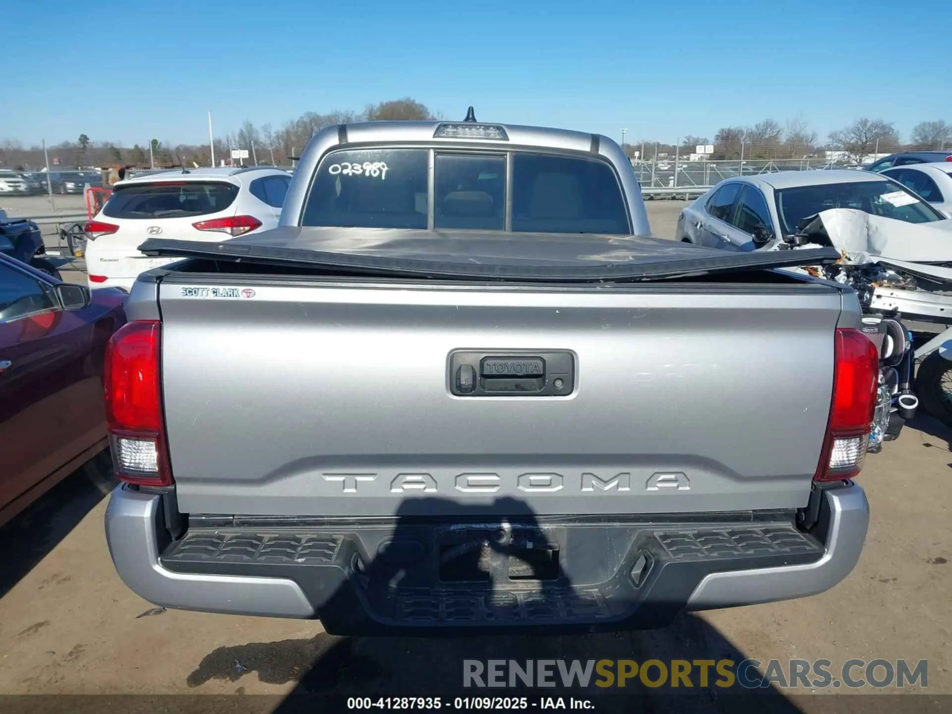 16 fotografías del automóvil dañado 3TYAX5GN7MT023989 TOYOTA TACOMA 2021