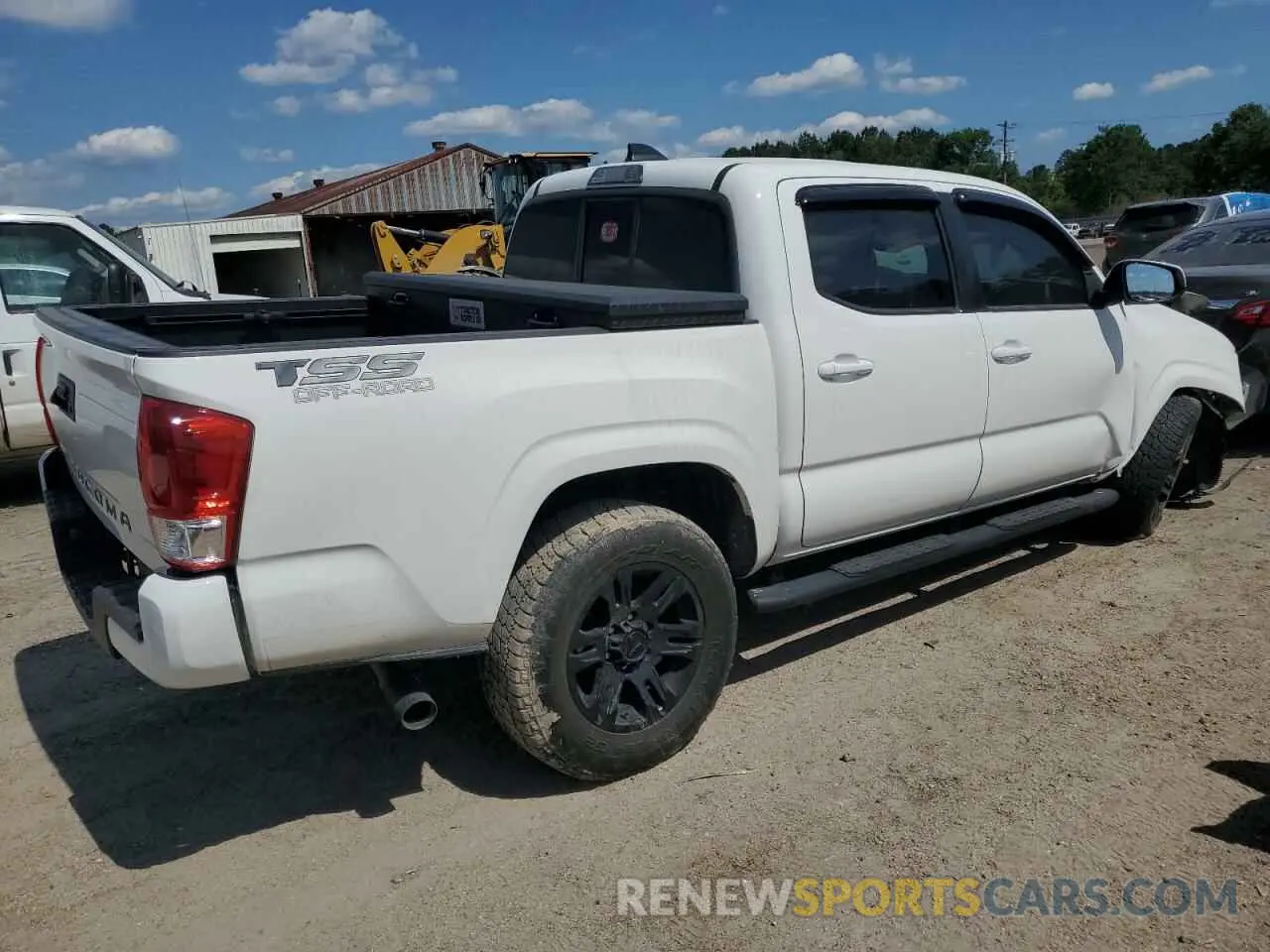 3 fotografías del automóvil dañado 3TYAX5GN9MT018700 TOYOTA TACOMA 2021