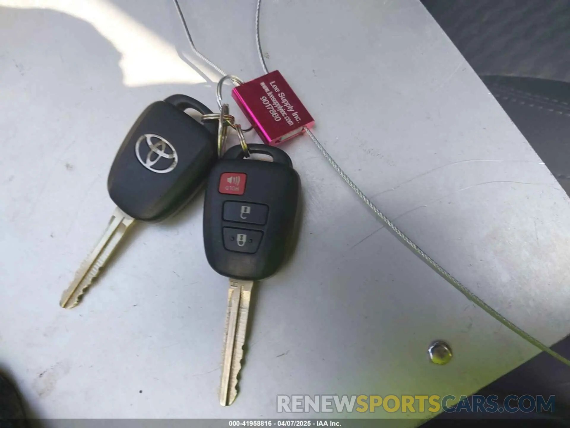 11 fotografías del automóvil dañado 3TYAX5GN9MT022049 TOYOTA TACOMA 2021