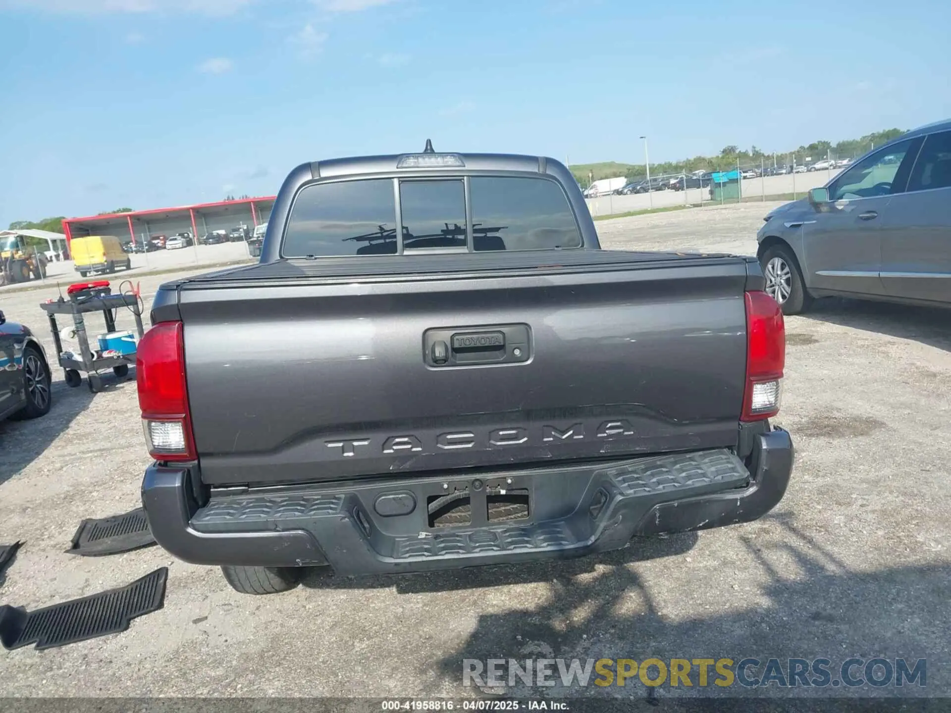 16 fotografías del automóvil dañado 3TYAX5GN9MT022049 TOYOTA TACOMA 2021
