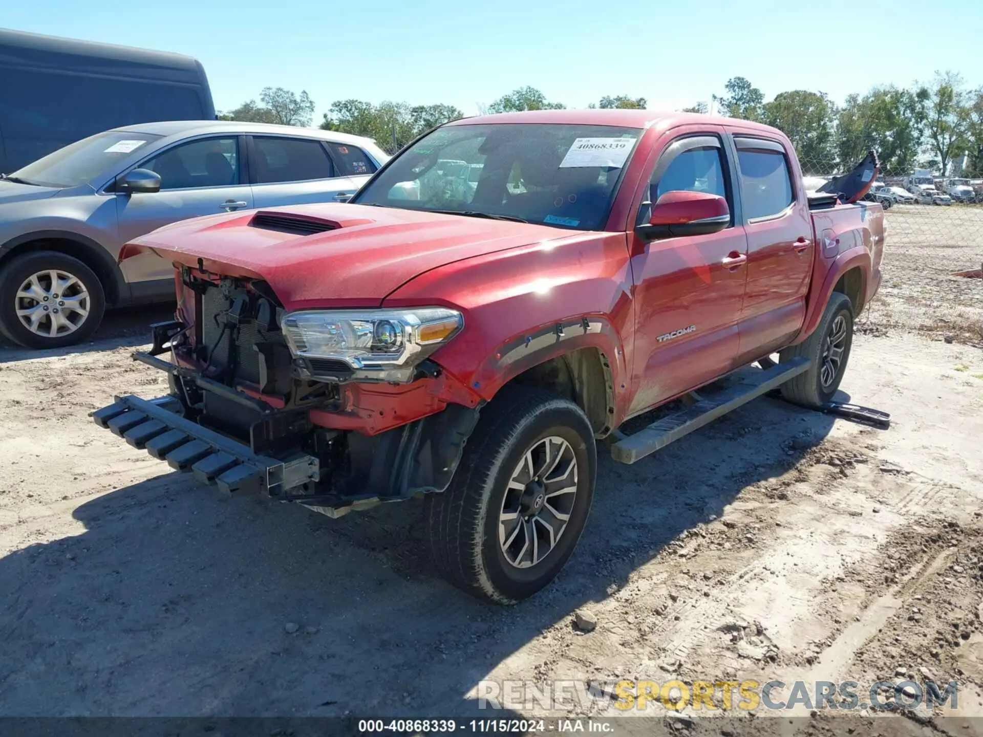 2 fotografías del automóvil dañado 3TYAZ5CN0MT003356 TOYOTA TACOMA 2021