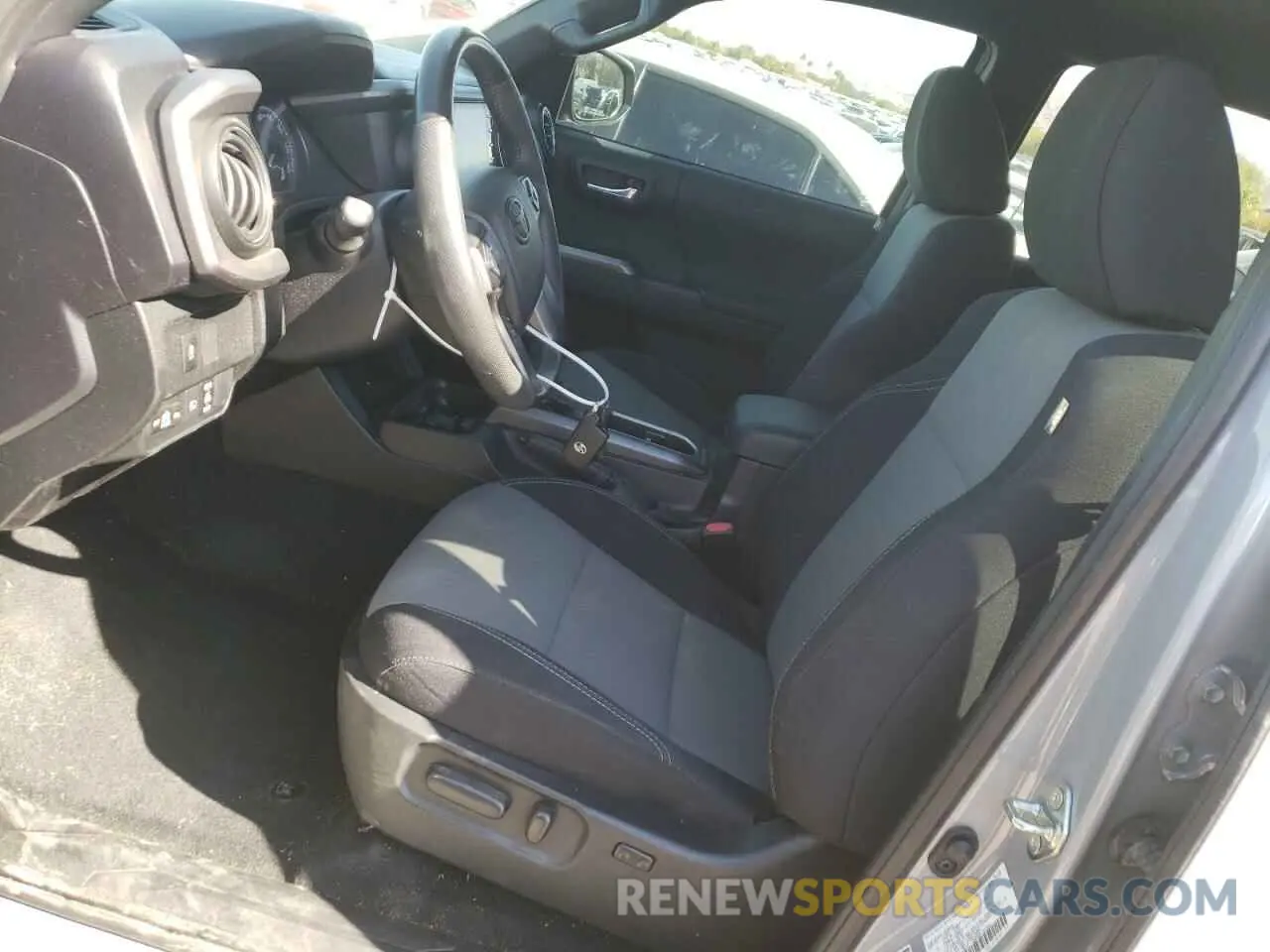 7 fotografías del automóvil dañado 3TYAZ5CN0MT003597 TOYOTA TACOMA 2021