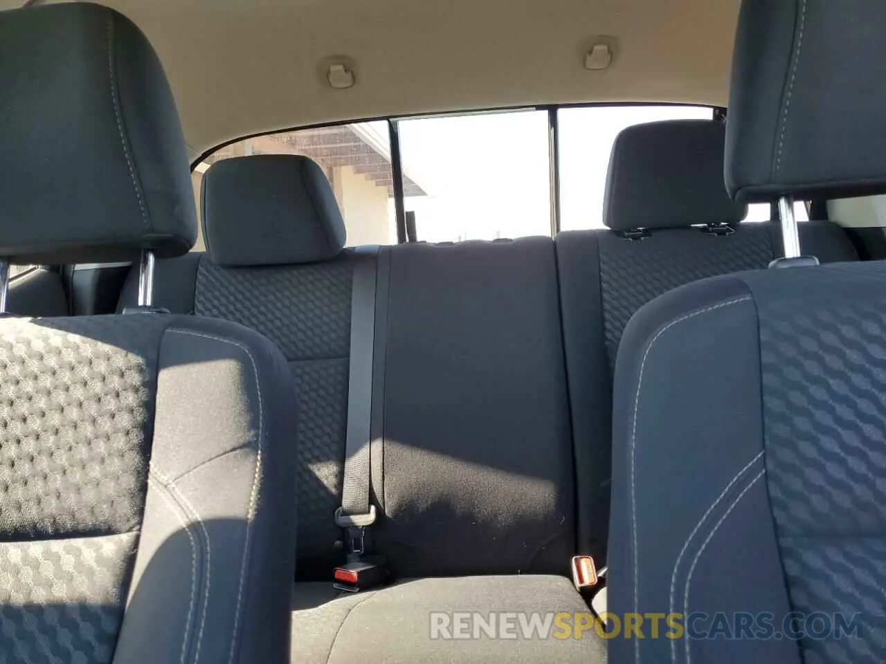 10 fotografías del automóvil dañado 3TYAZ5CN3MT007501 TOYOTA TACOMA 2021