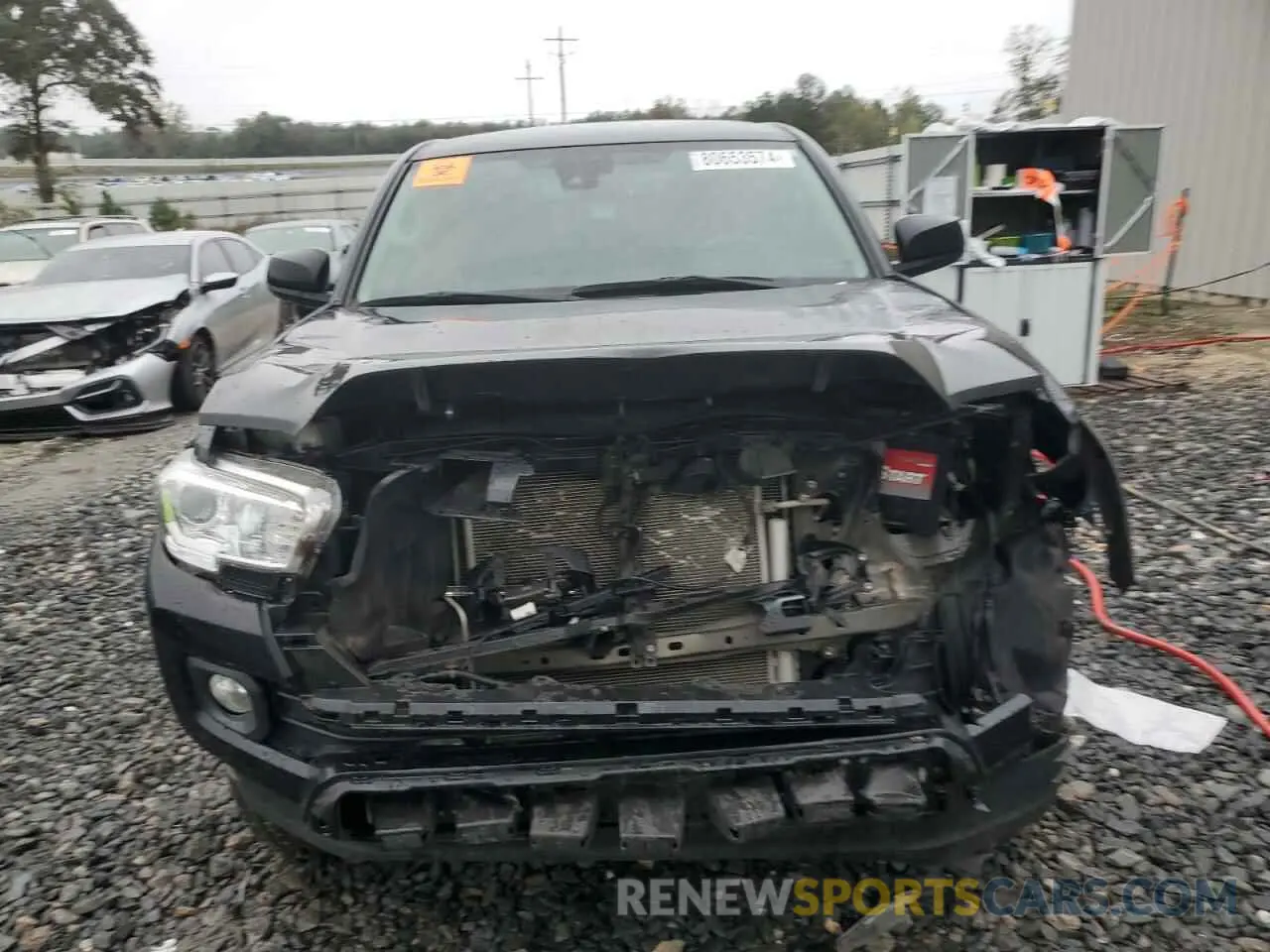 5 fotografías del automóvil dañado 3TYAZ5CN6MT011896 TOYOTA TACOMA 2021
