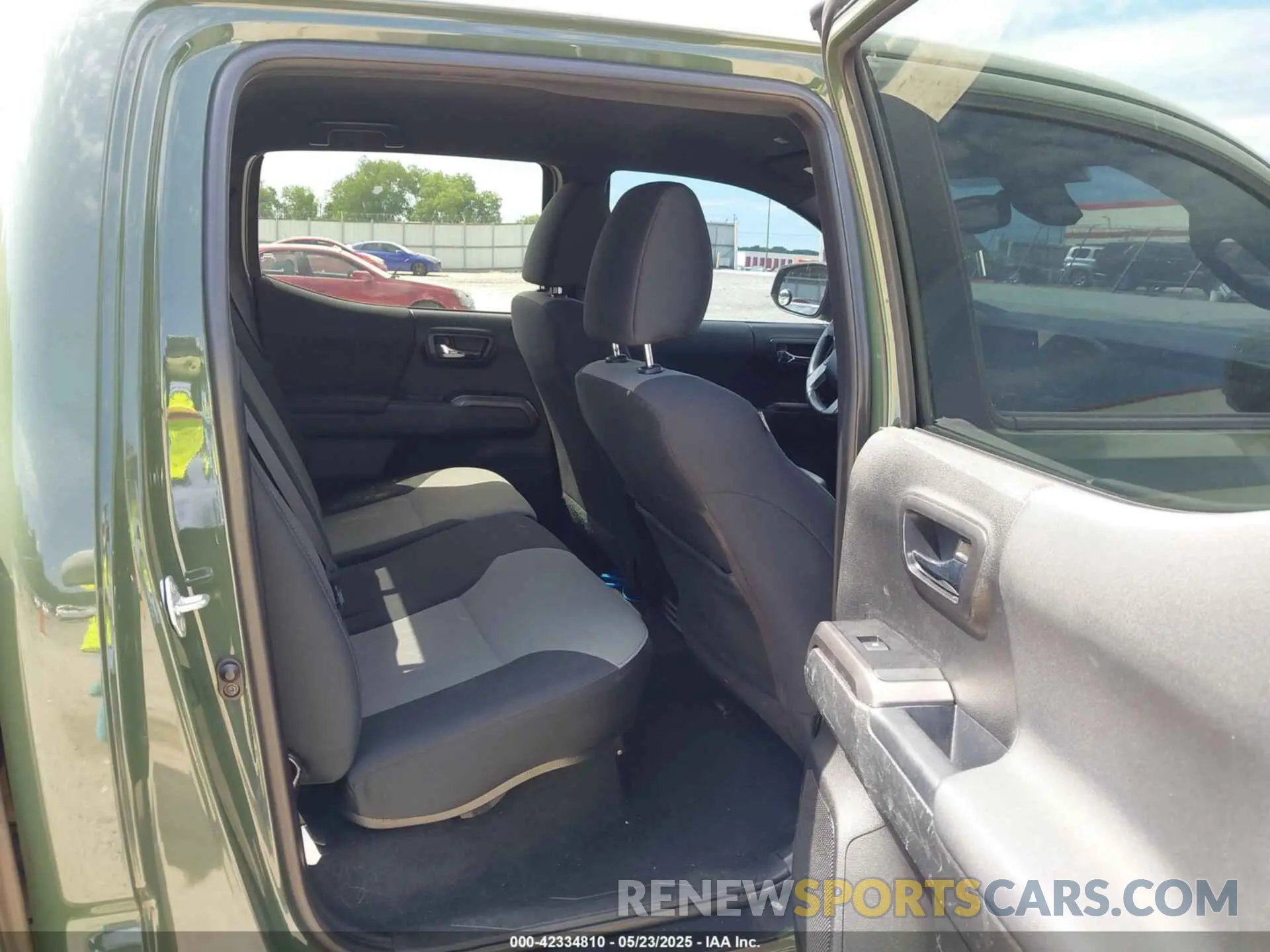 8 fotografías del automóvil dañado 3TYCZ5AN0MT035249 TOYOTA TACOMA 2021