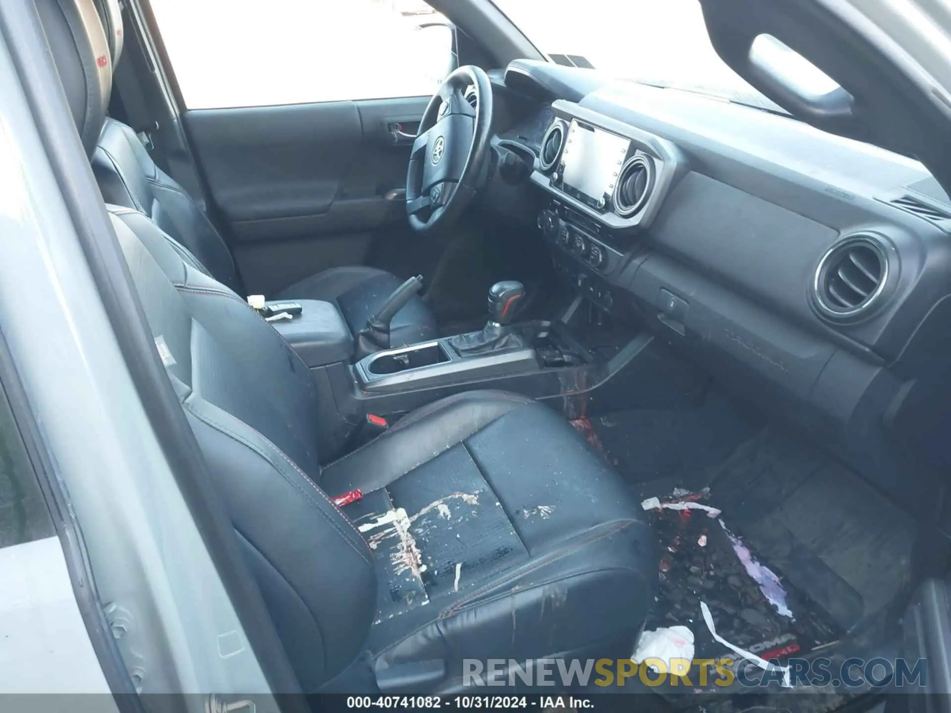 5 fotografías del automóvil dañado 3TYCZ5AN1MT014846 TOYOTA TACOMA 2021