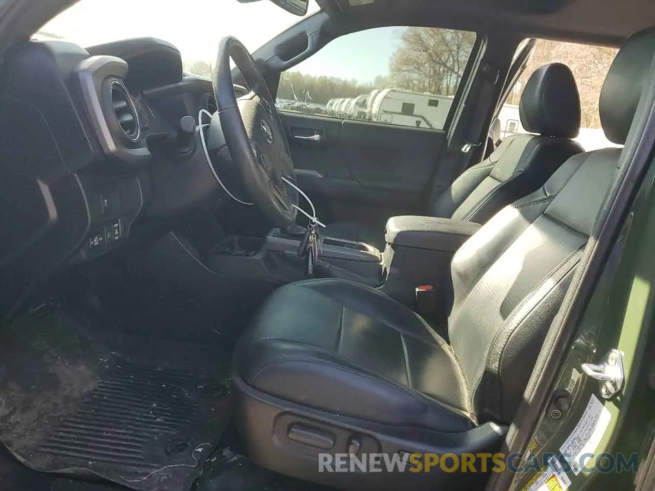 7 fotografías del automóvil dañado 3TYCZ5AN1MT041397 TOYOTA TACOMA 2021