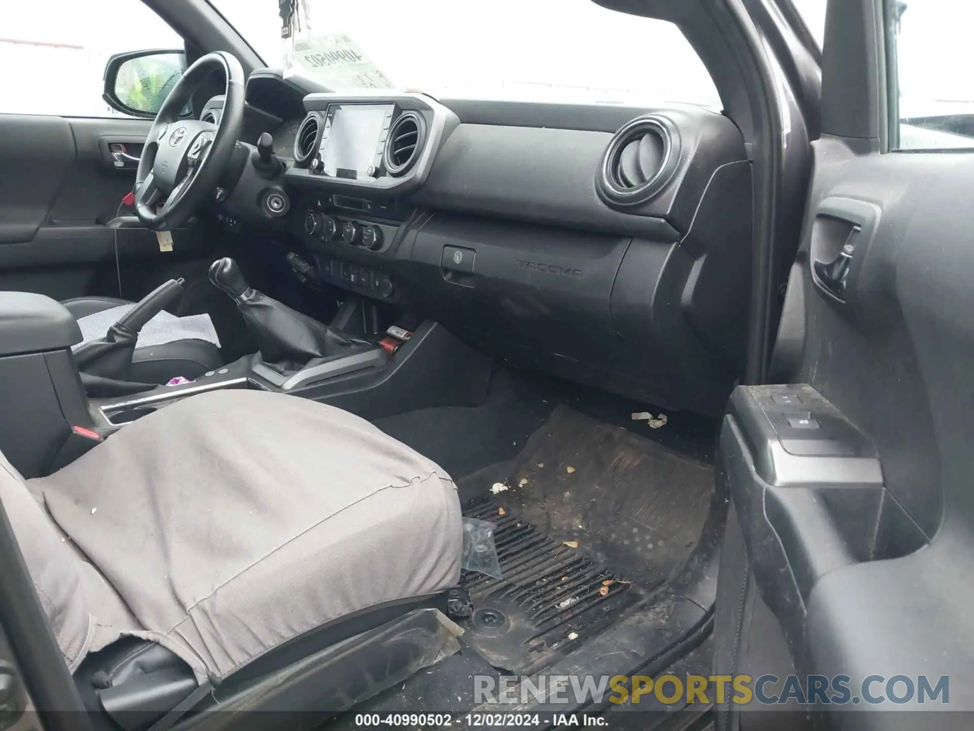 5 fotografías del automóvil dañado 3TYCZ5AN1MT052481 TOYOTA TACOMA 2021