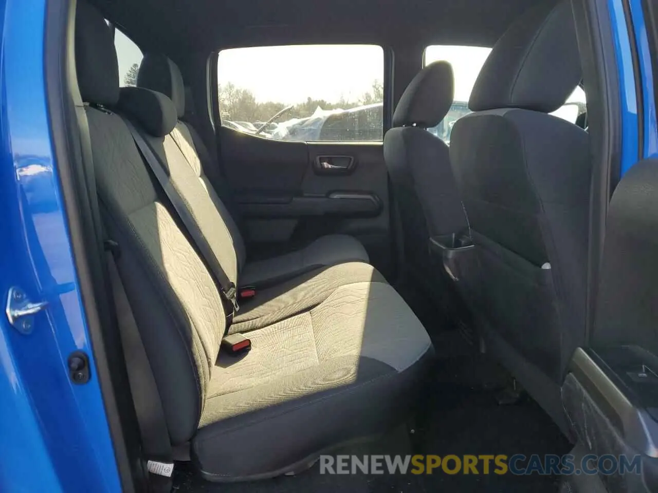 10 fotografías del automóvil dañado 3TYCZ5AN3MT033298 TOYOTA TACOMA 2021
