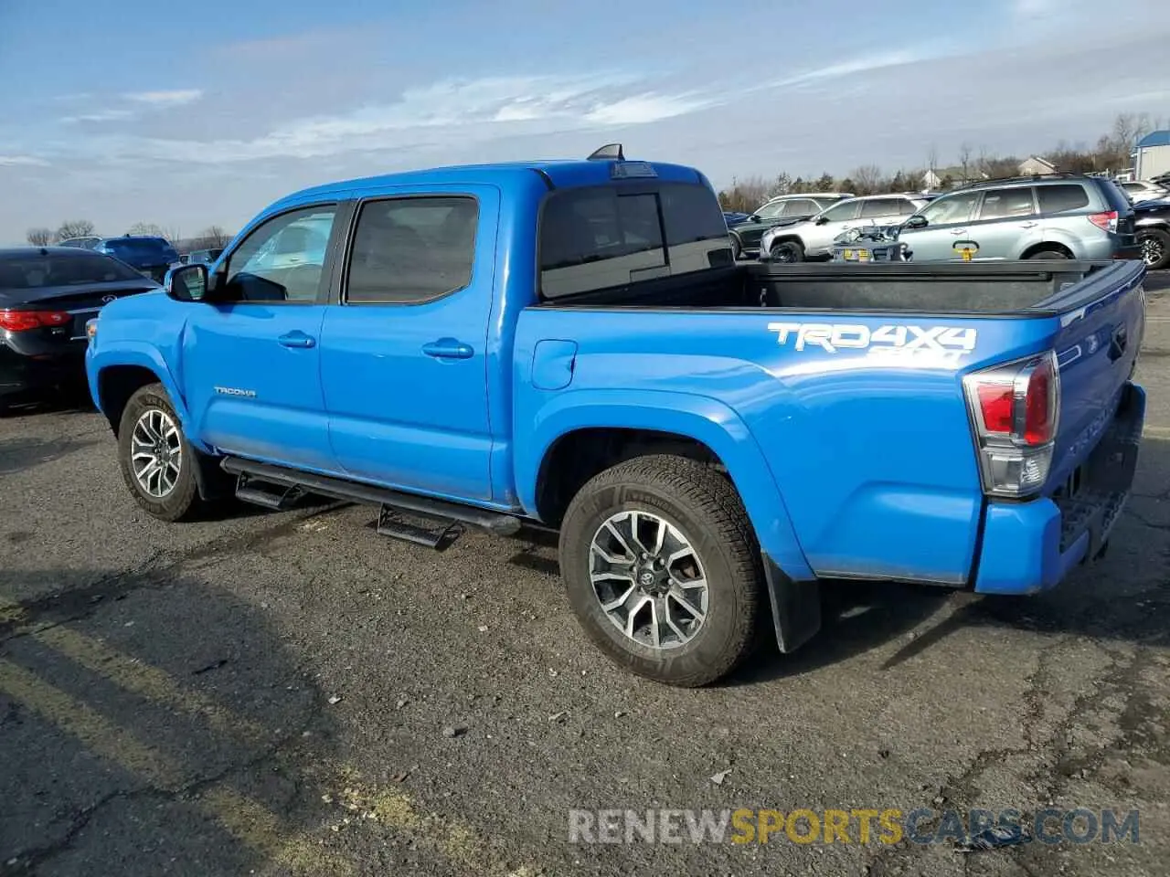 2 fotografías del automóvil dañado 3TYCZ5AN3MT033298 TOYOTA TACOMA 2021