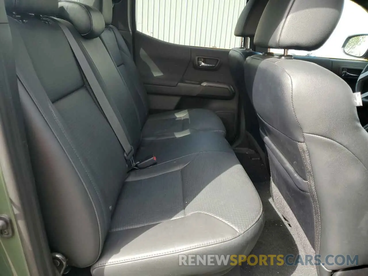 10 fotografías del automóvil dañado 3TYCZ5AN3MT049646 TOYOTA TACOMA 2021