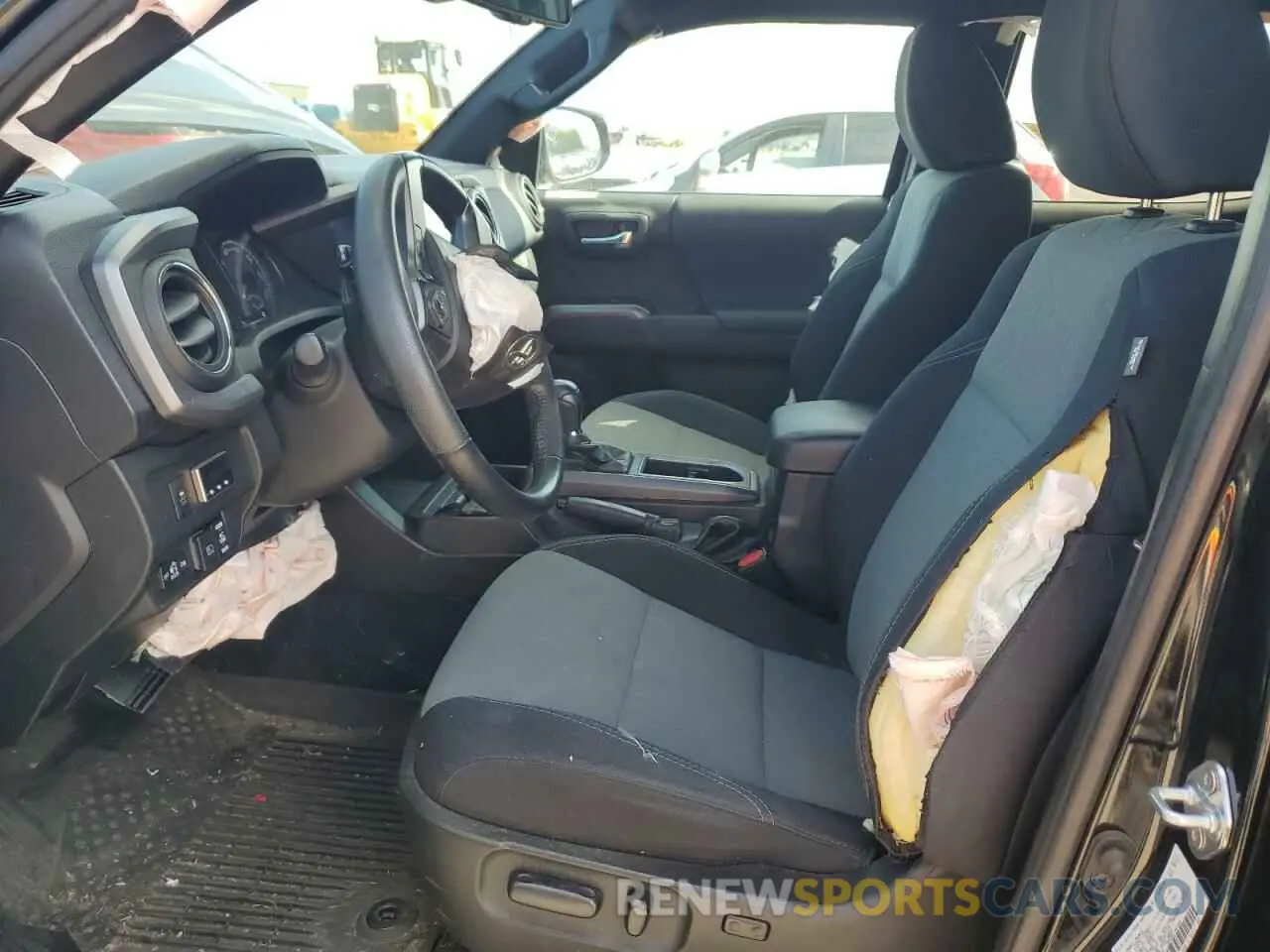 7 fotografías del automóvil dañado 3TYCZ5AN4MT026232 TOYOTA TACOMA 2021