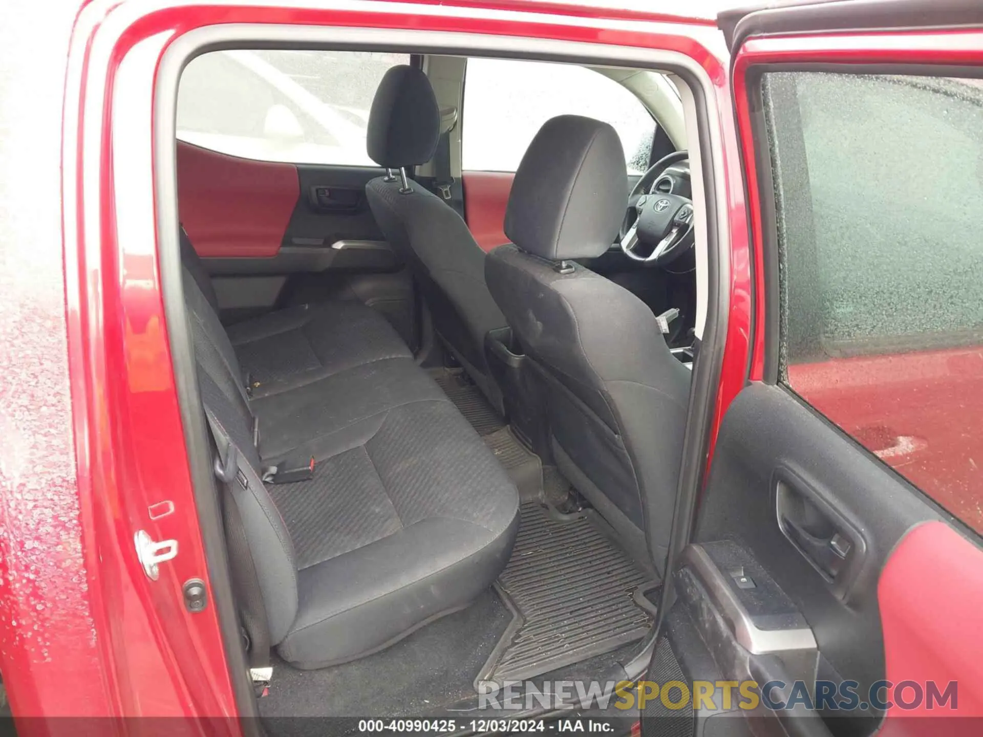 8 fotografías del automóvil dañado 3TYCZ5AN5MT037059 TOYOTA TACOMA 2021