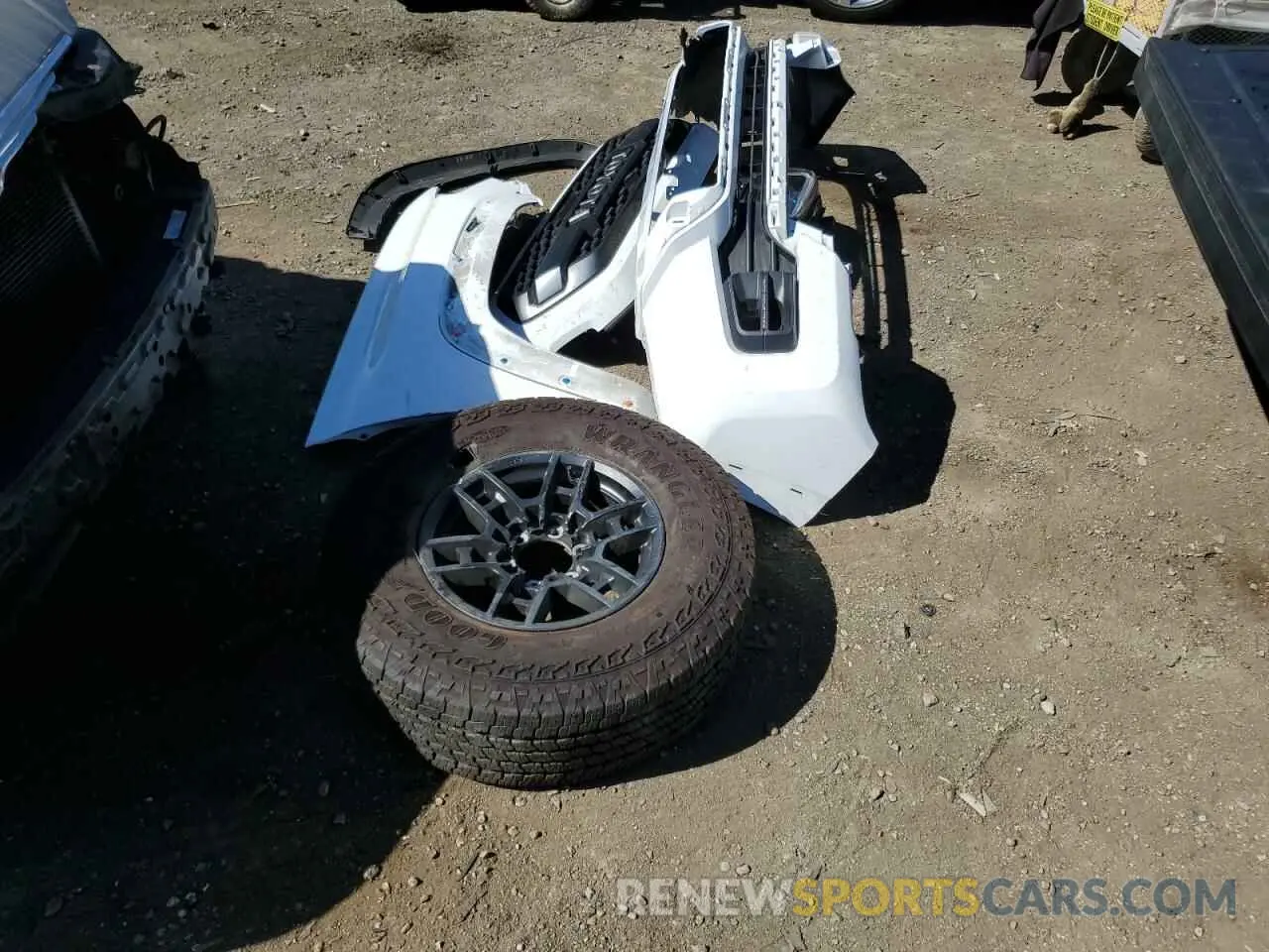 12 fotografías del automóvil dañado 3TYCZ5AN5MT041936 TOYOTA TACOMA 2021