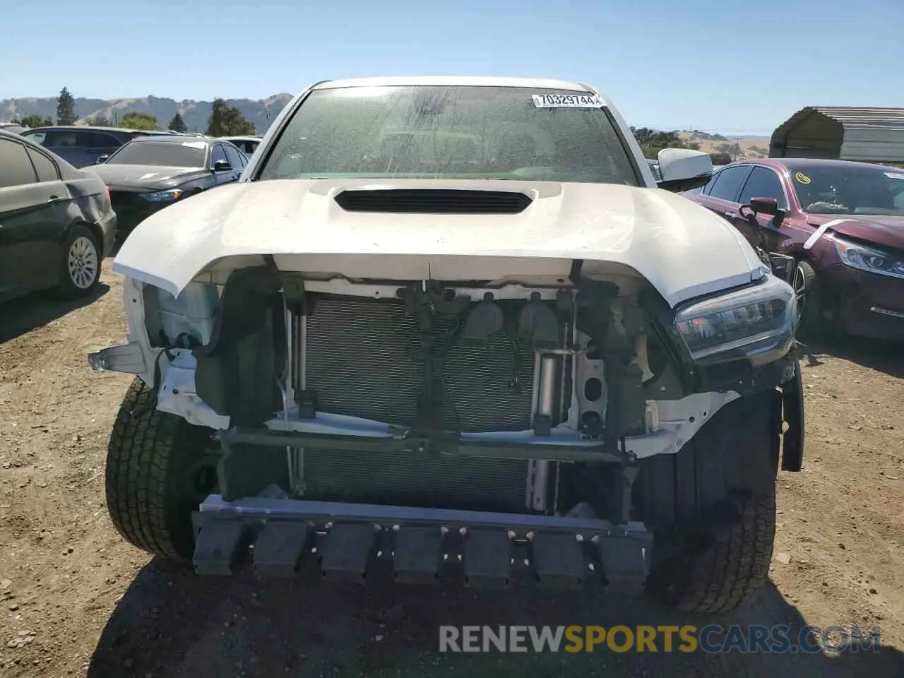 5 fotografías del automóvil dañado 3TYCZ5AN5MT041936 TOYOTA TACOMA 2021