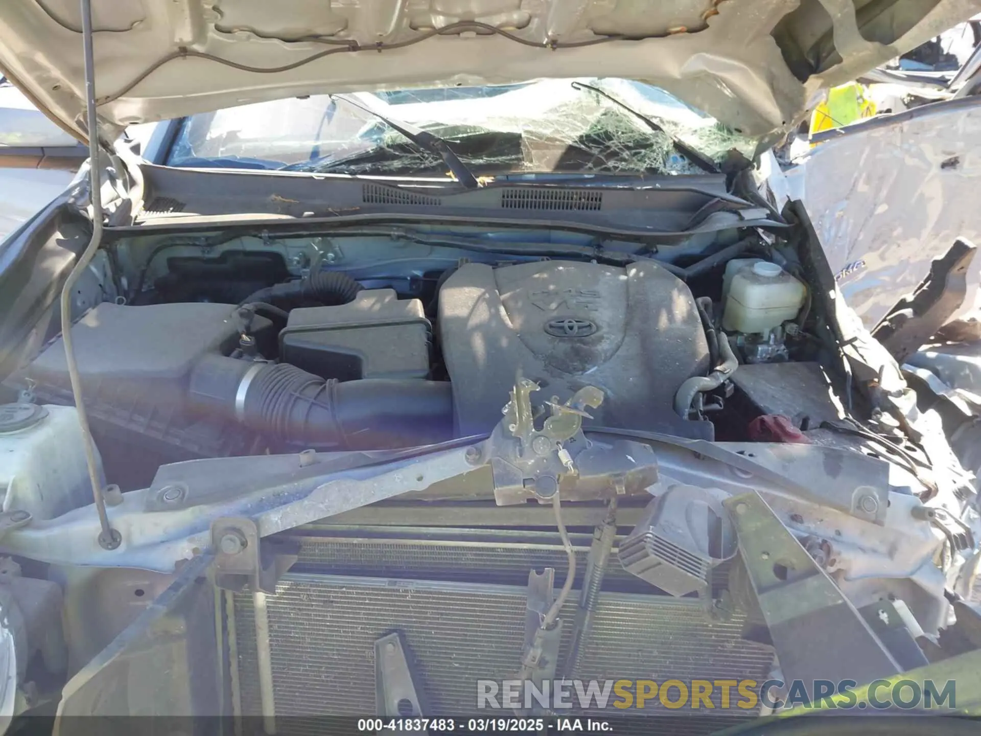 10 fotografías del automóvil dañado 3TYCZ5AN6MT010792 TOYOTA TACOMA 2021