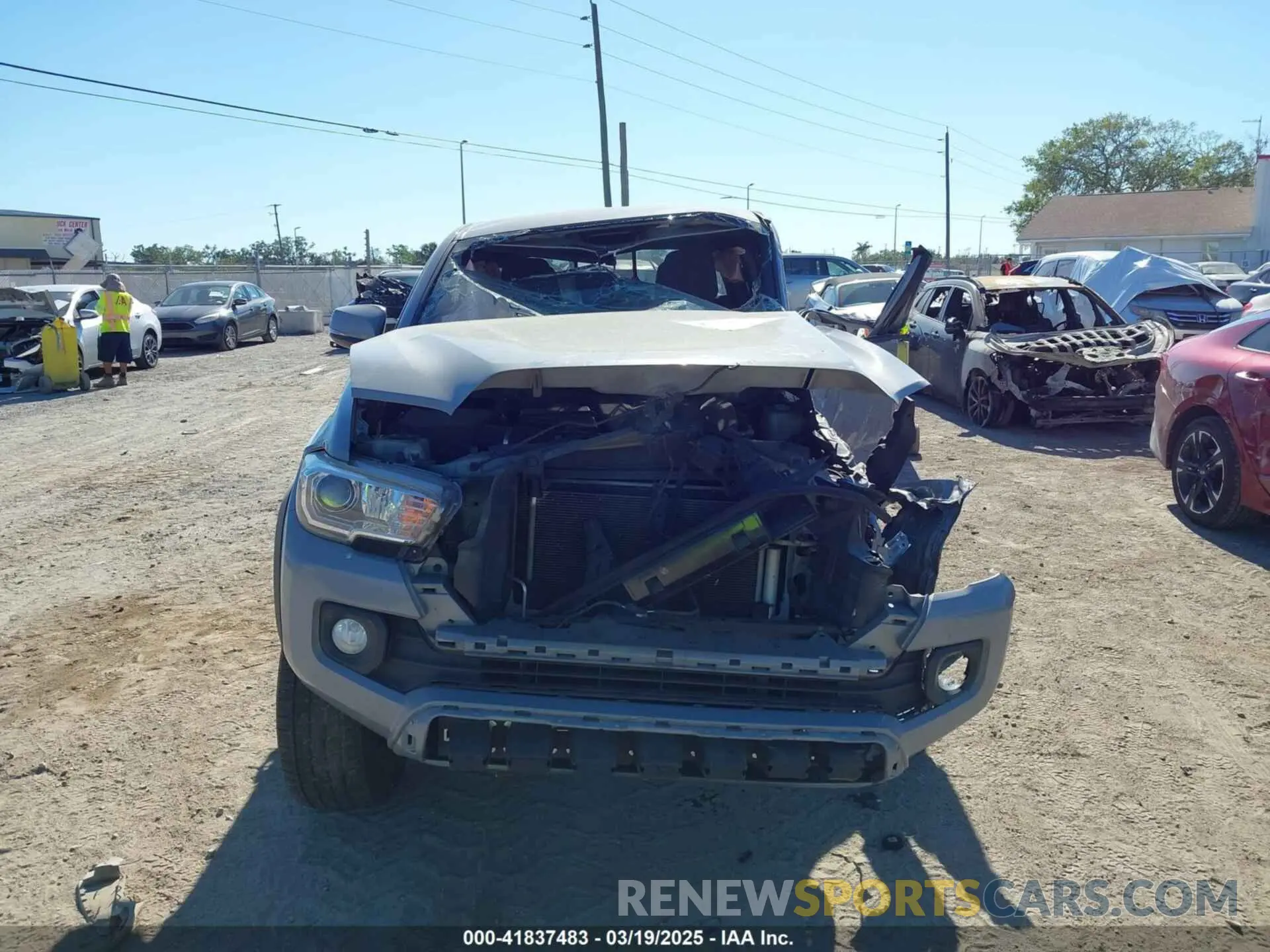 11 fotografías del automóvil dañado 3TYCZ5AN6MT010792 TOYOTA TACOMA 2021