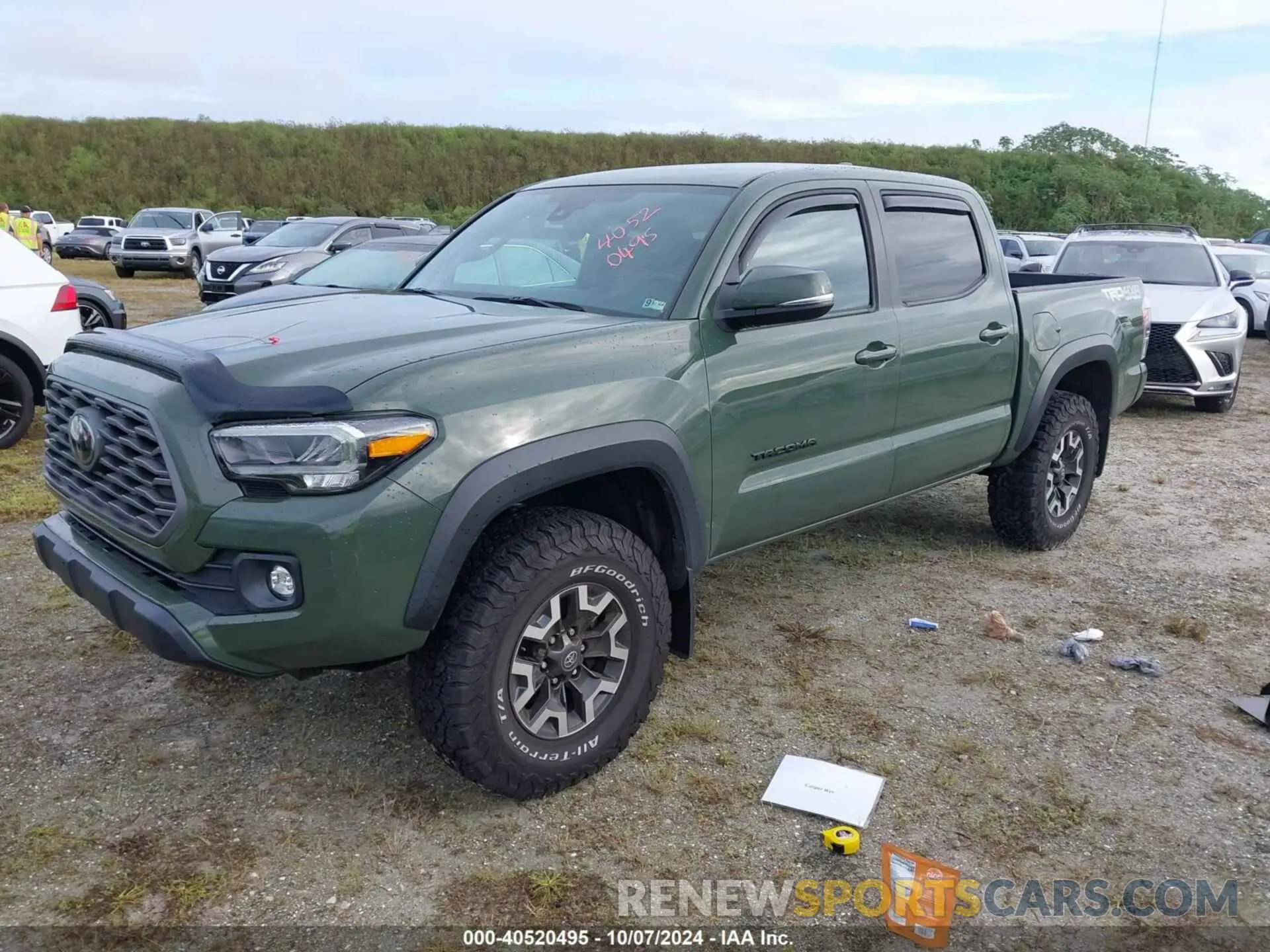 2 fotografías del automóvil dañado 3TYCZ5AN6MT049253 TOYOTA TACOMA 2021