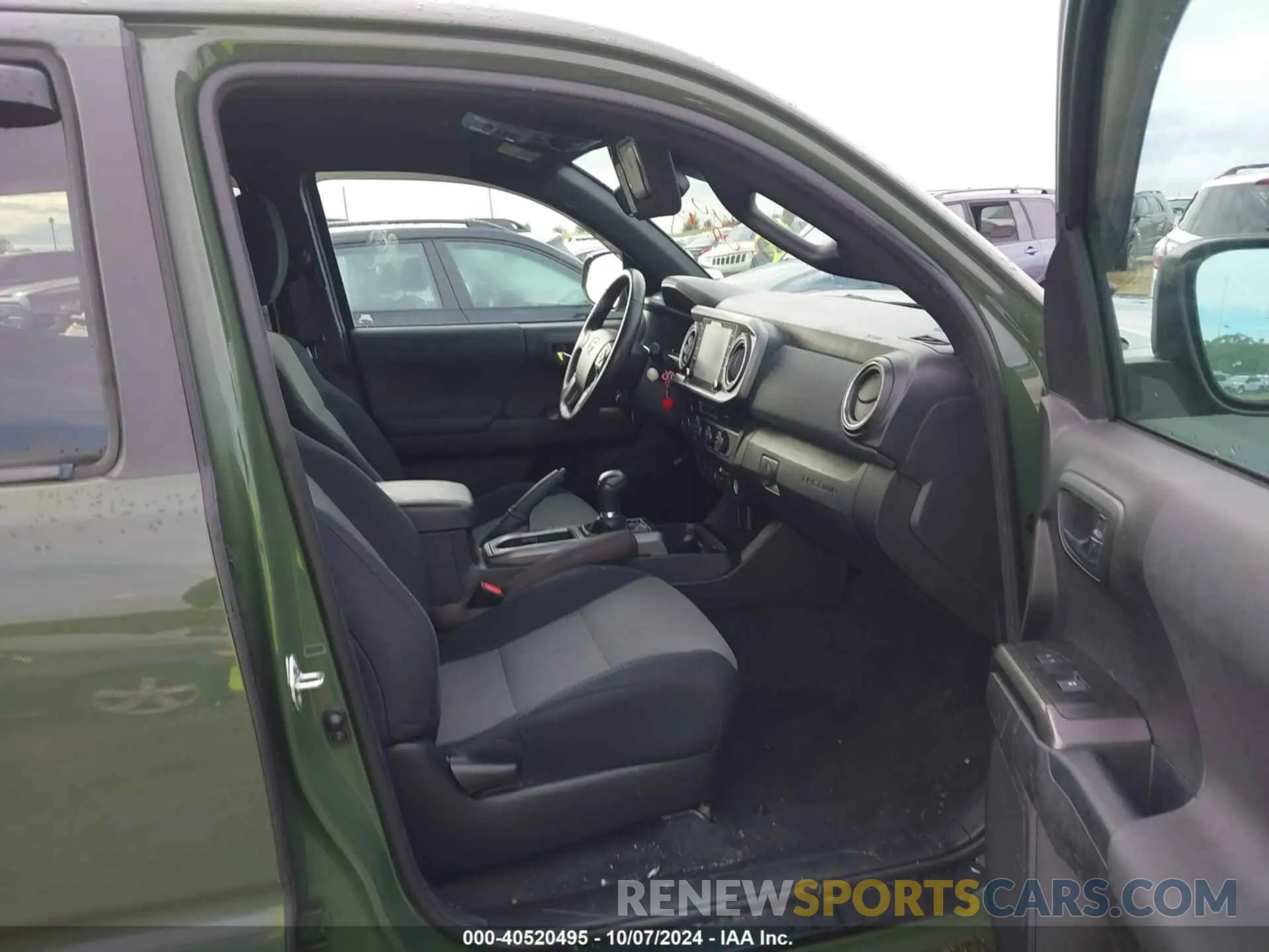 5 fotografías del automóvil dañado 3TYCZ5AN6MT049253 TOYOTA TACOMA 2021