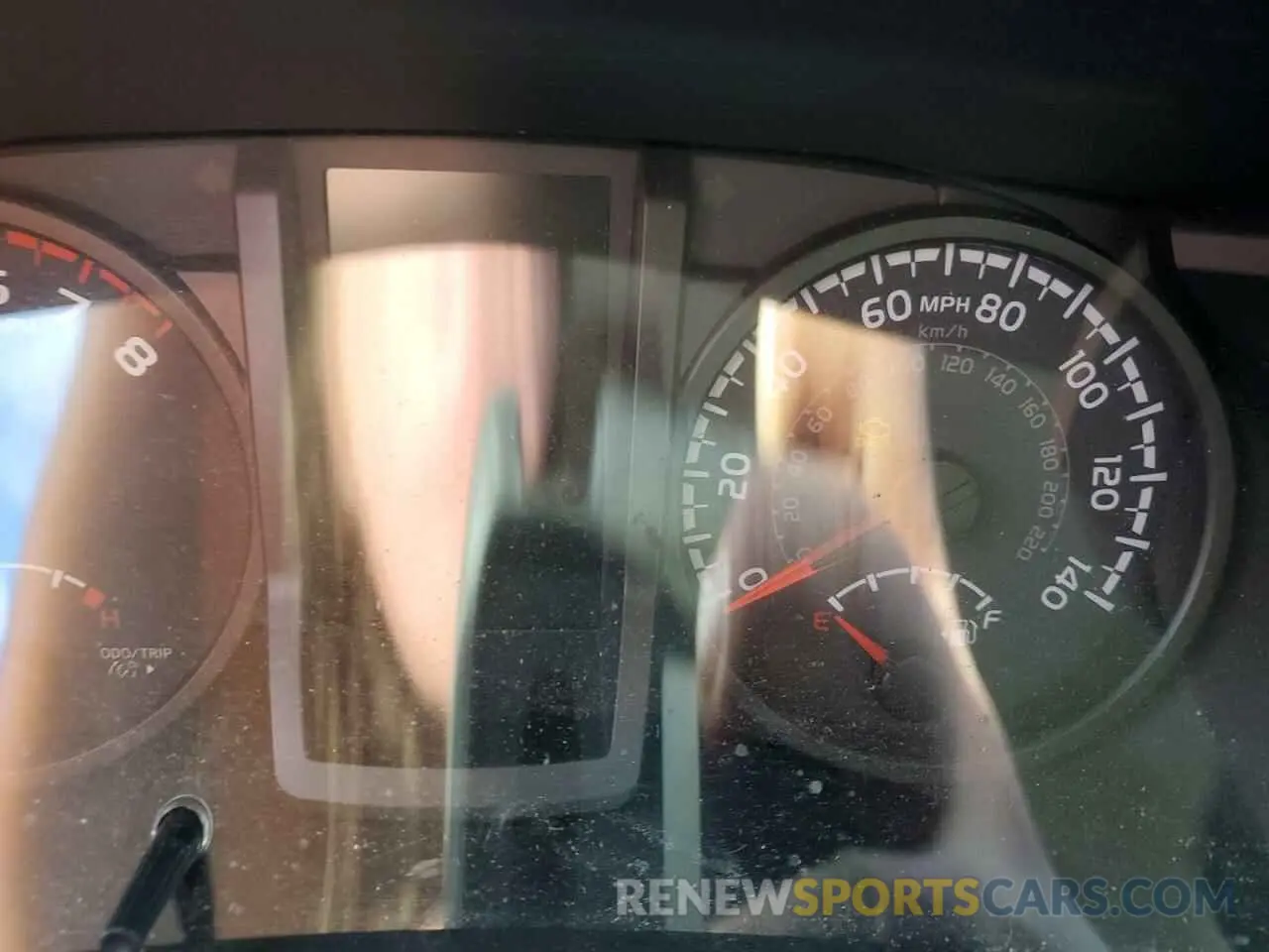 9 fotografías del automóvil dañado 3TYCZ5AN7MT030002 TOYOTA TACOMA 2021