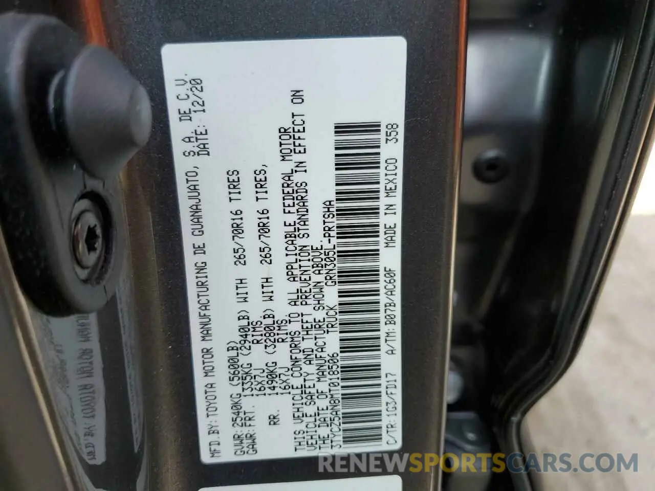 12 fotografías del automóvil dañado 3TYCZ5AN8MT018506 TOYOTA TACOMA 2021