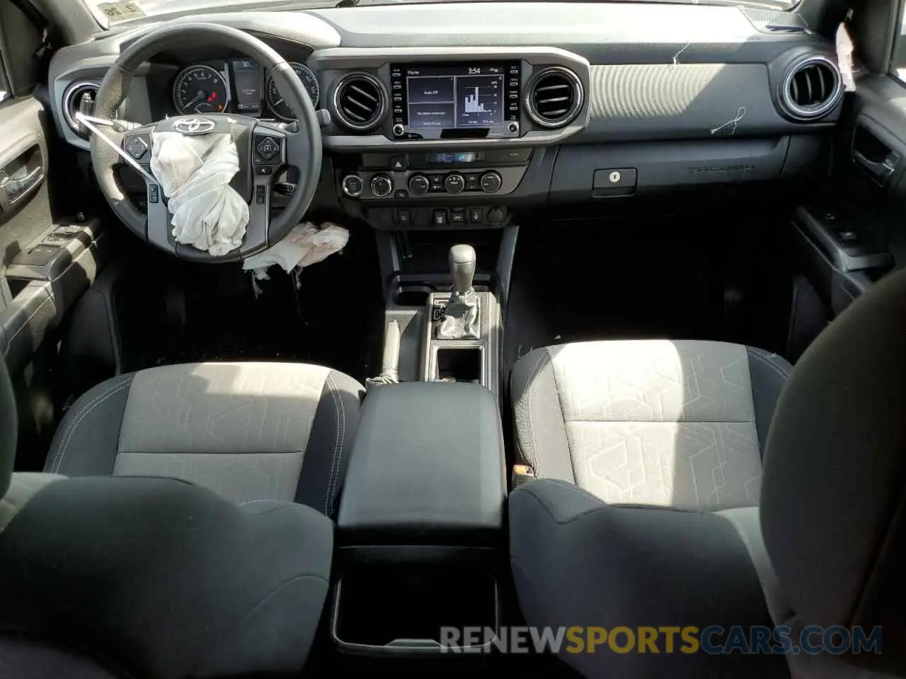 8 fotografías del automóvil dañado 3TYCZ5AN8MT018506 TOYOTA TACOMA 2021