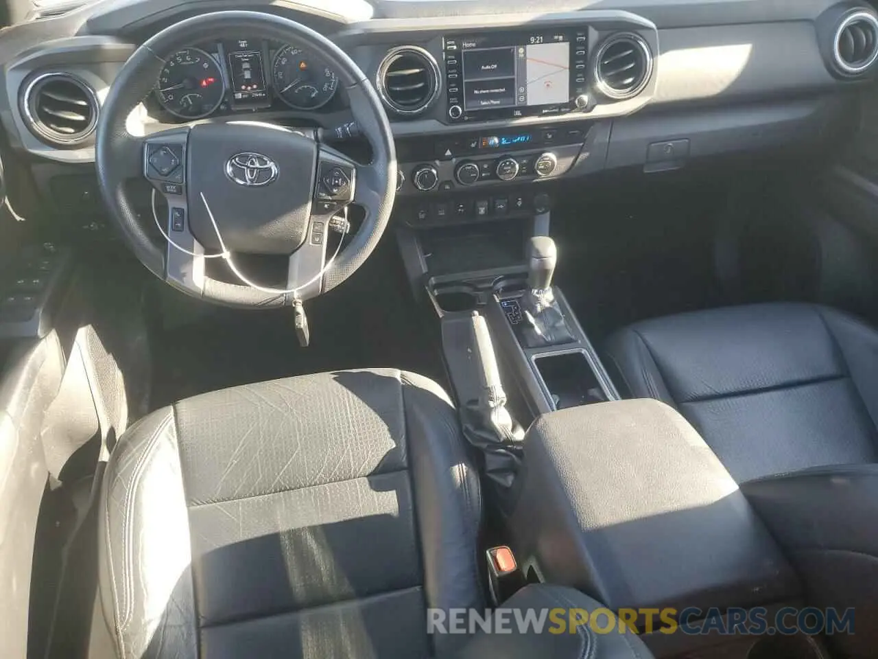 8 fotografías del automóvil dañado 3TYCZ5AN8MT029330 TOYOTA TACOMA 2021