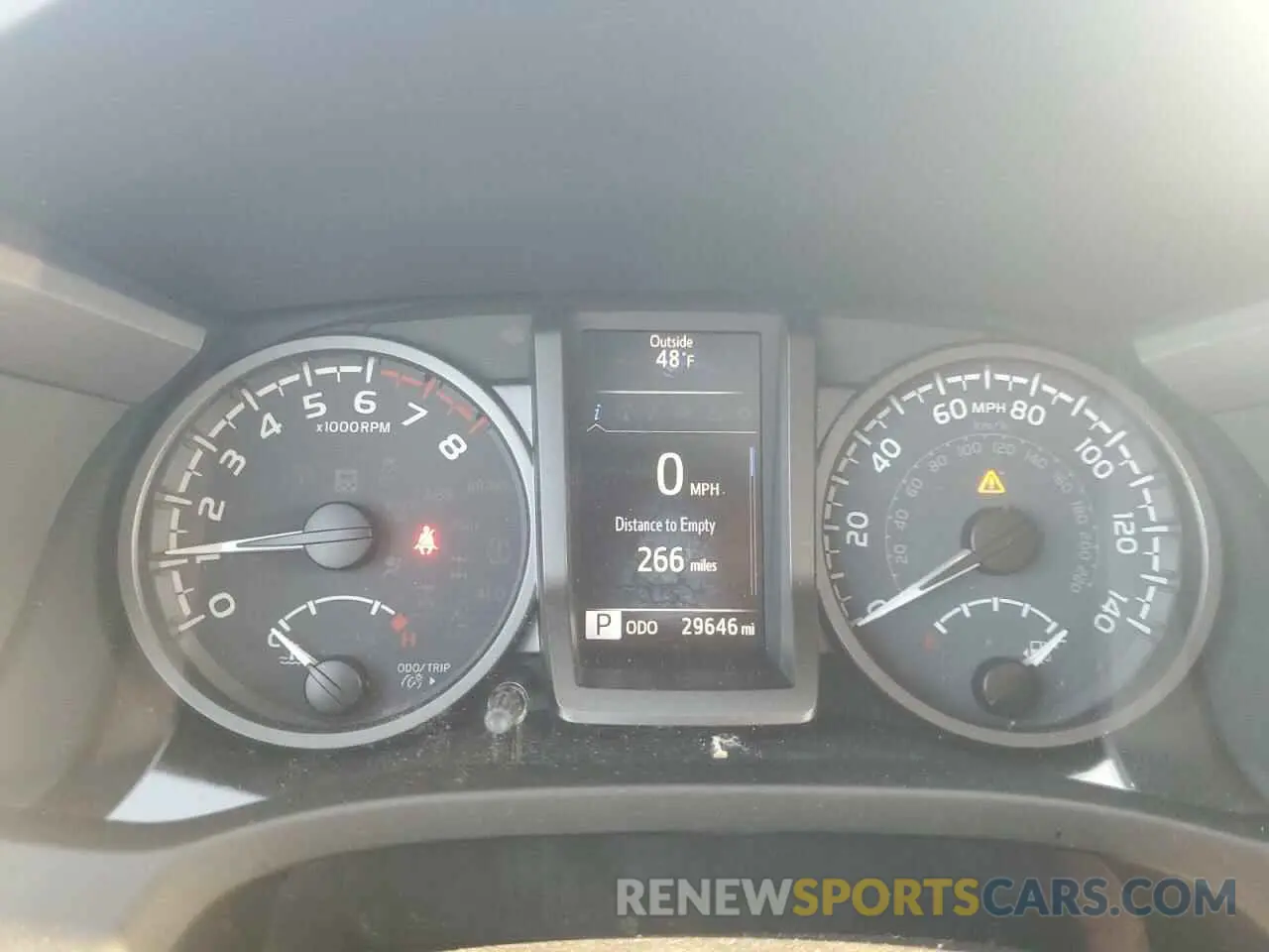 9 fotografías del automóvil dañado 3TYCZ5AN8MT029330 TOYOTA TACOMA 2021