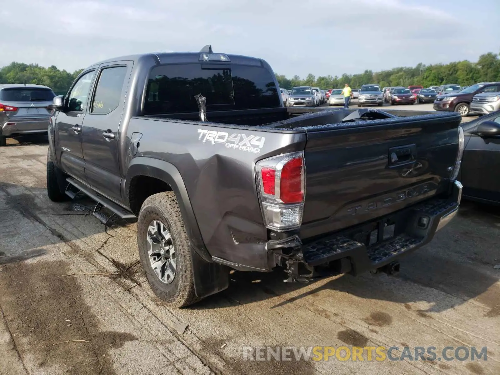 3 fotografías del automóvil dañado 3TYCZ5AN8MT033507 TOYOTA TACOMA 2021