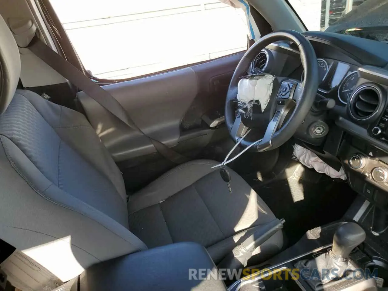 7 fotografías del automóvil dañado 3TYCZ5AN8MT038884 TOYOTA TACOMA 2021