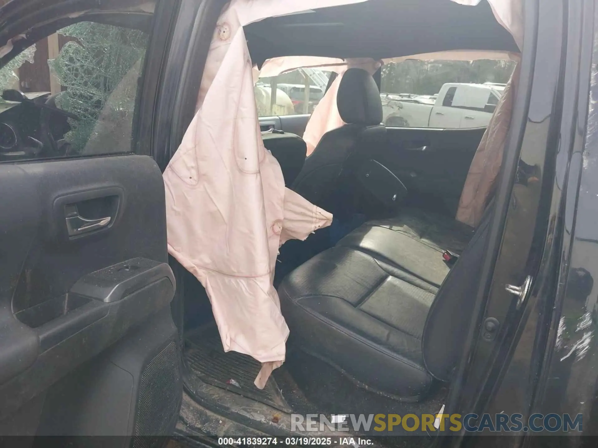 8 fotografías del automóvil dañado 3TYCZ5AN9MT015131 TOYOTA TACOMA 2021
