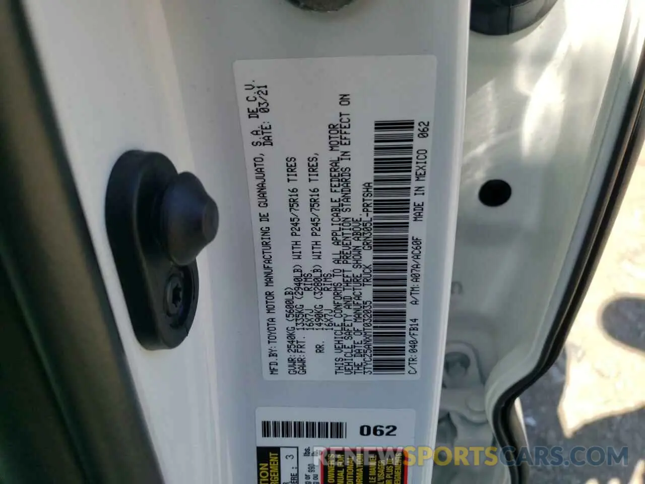 12 fotografías del automóvil dañado 3TYCZ5ANXMT032035 TOYOTA TACOMA 2021