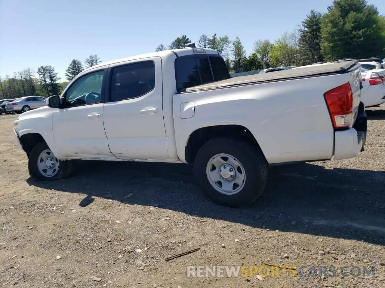 2 fotografías del automóvil dañado 3TYCZ5ANXMT032035 TOYOTA TACOMA 2021