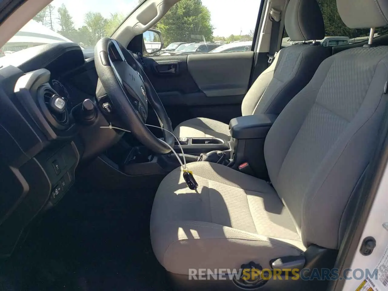 7 fotografías del automóvil dañado 3TYCZ5ANXMT032035 TOYOTA TACOMA 2021