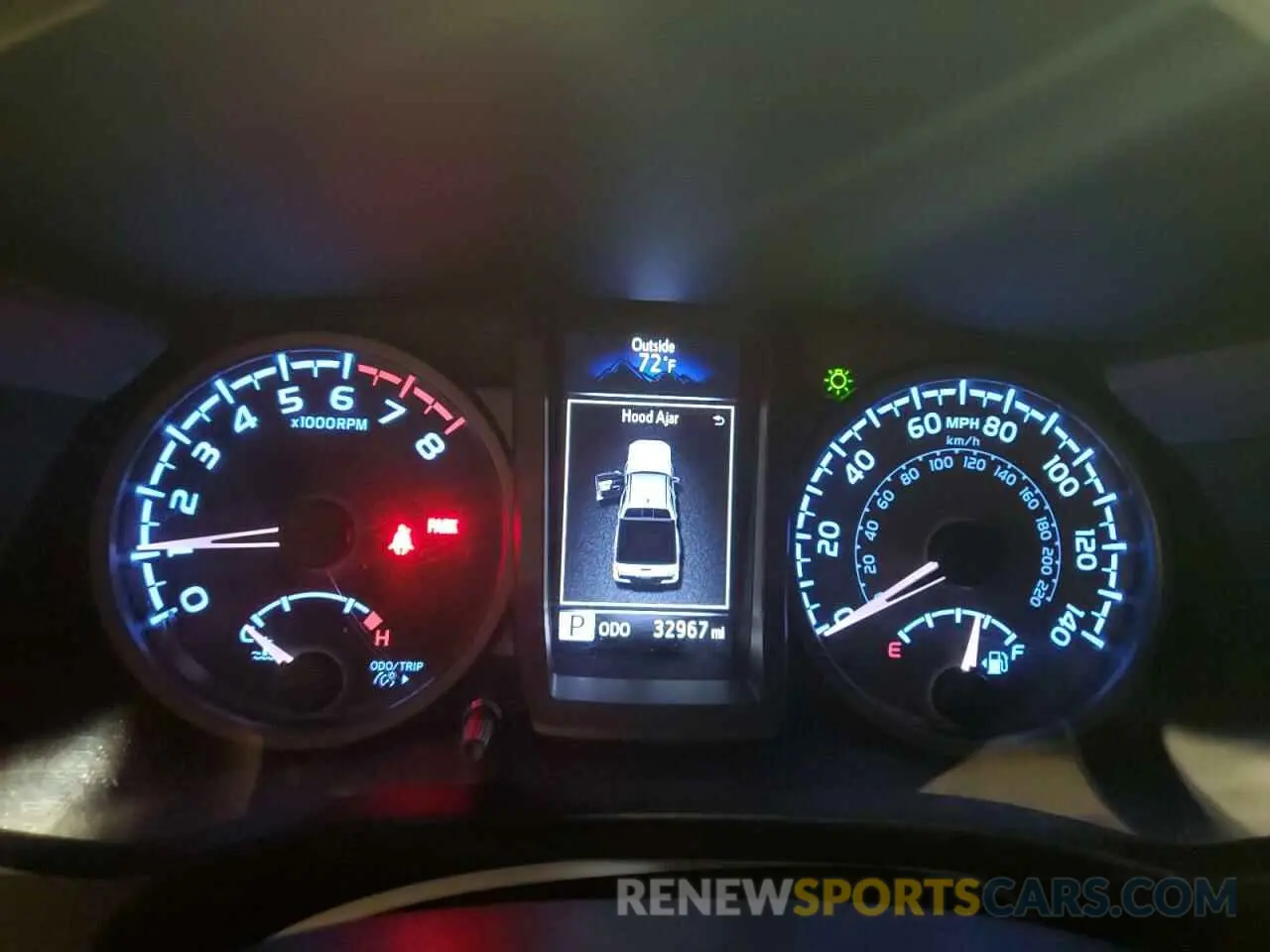 9 fotografías del automóvil dañado 3TYDZ5BN9MT002706 TOYOTA TACOMA 2021