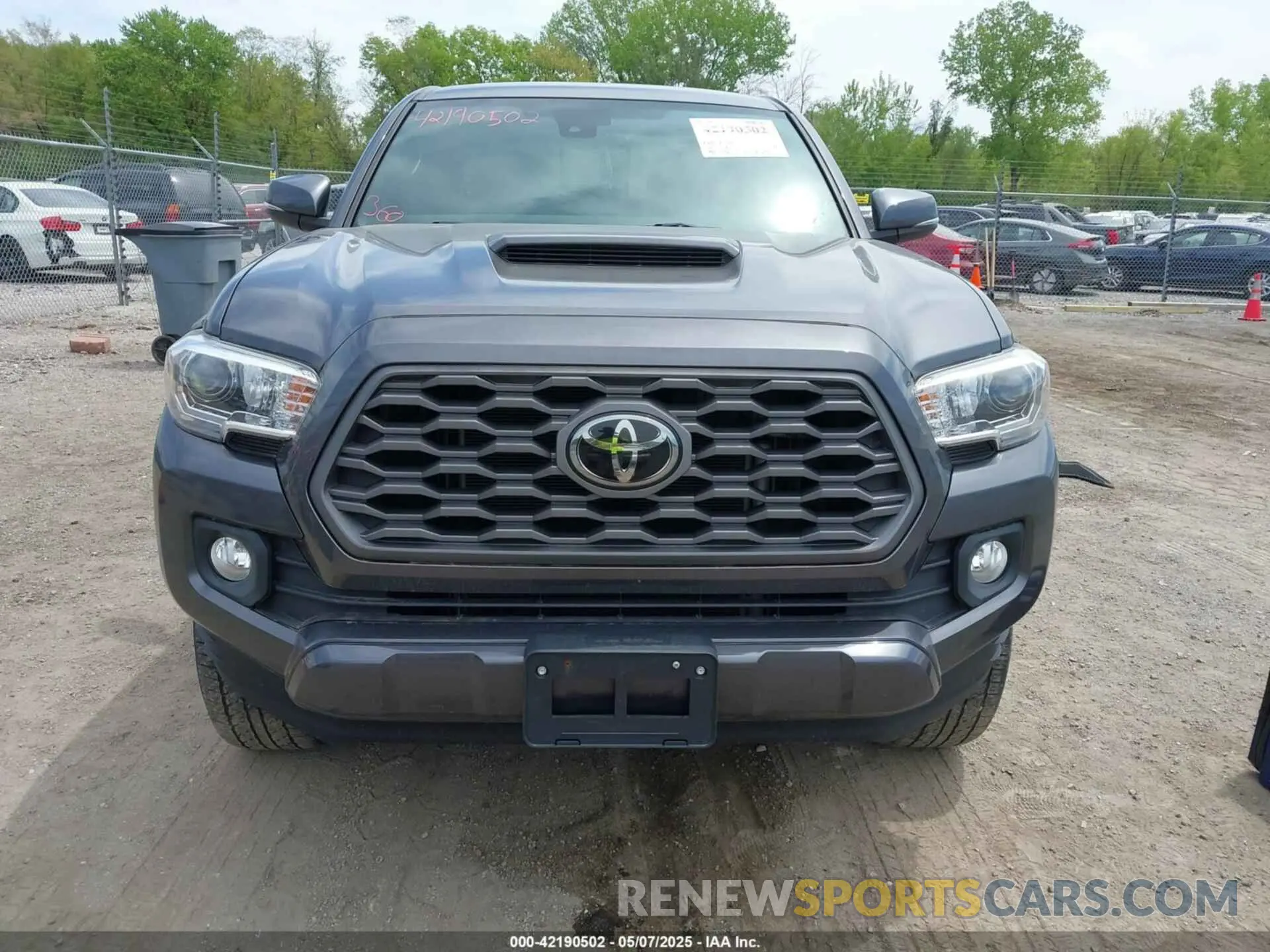 13 fotografías del automóvil dañado 3TYDZ5BNXMT003542 TOYOTA TACOMA 2021